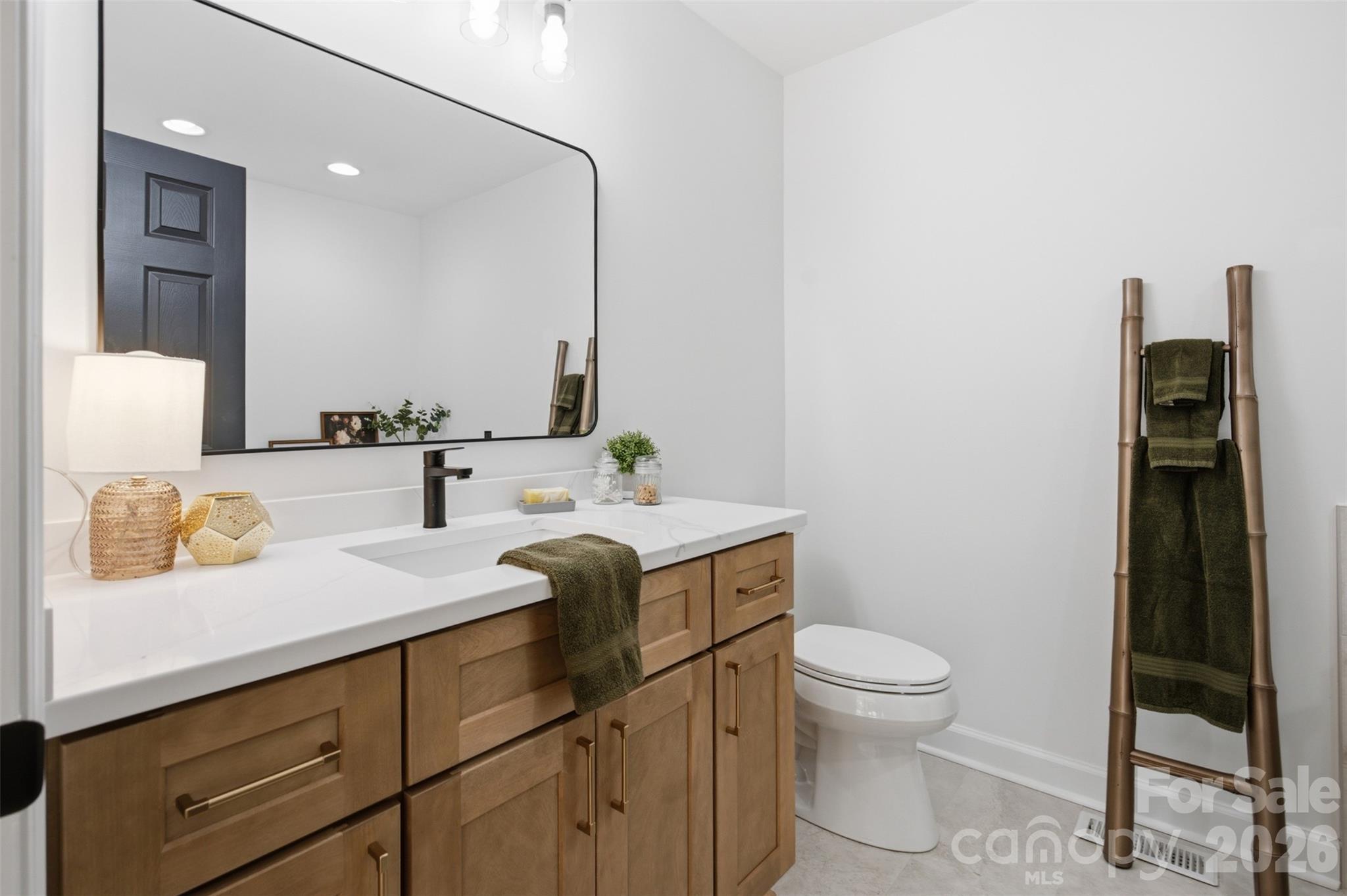 3730 Club House Drive Property Photo 23