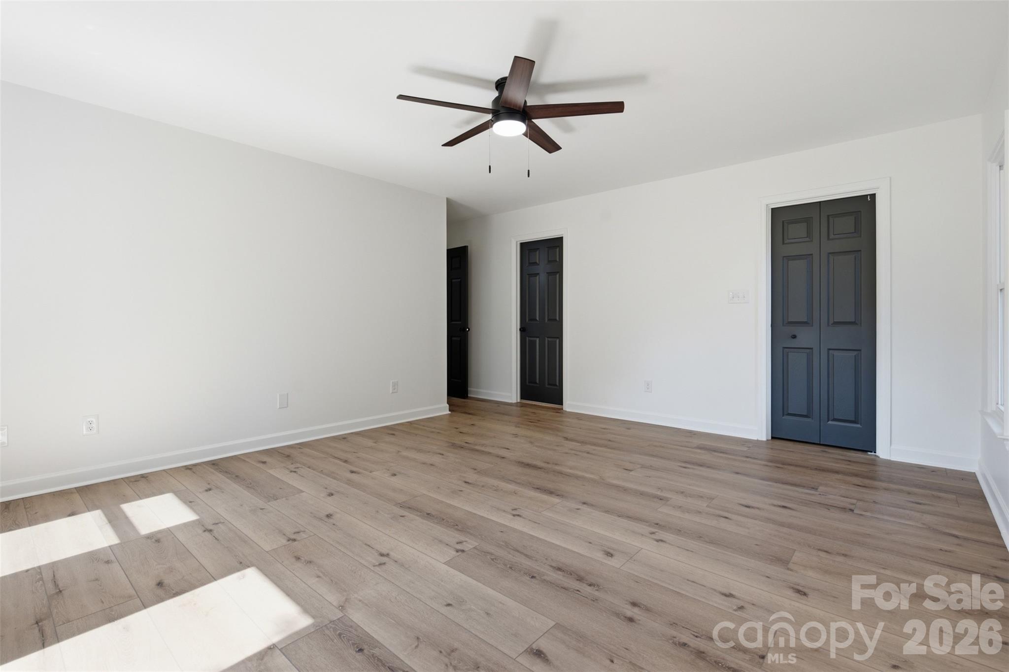 3730 Club House Drive Property Photo 26