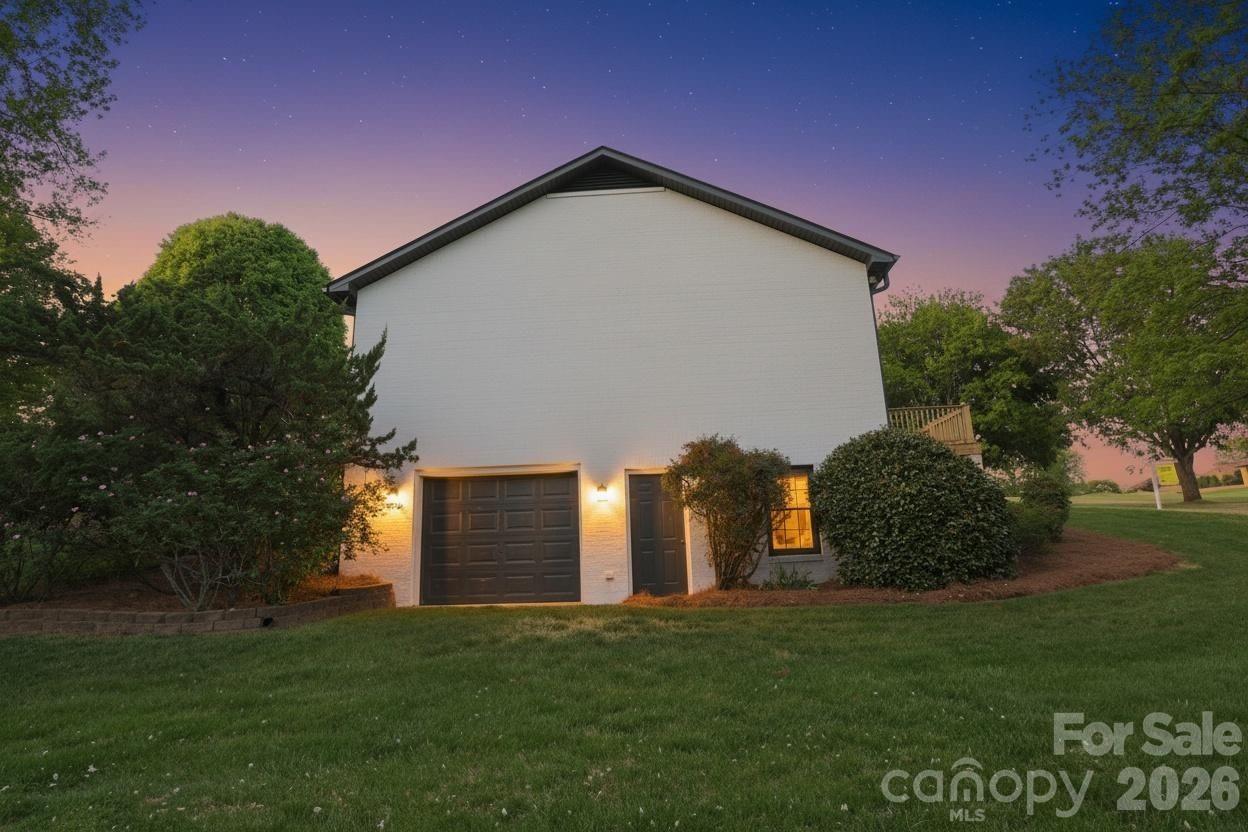 3730 Club House Drive Property Photo 34