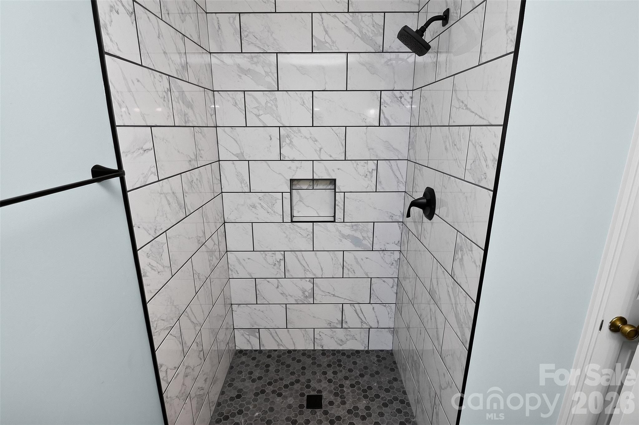 2004 Fountain Lane Property Photo 30