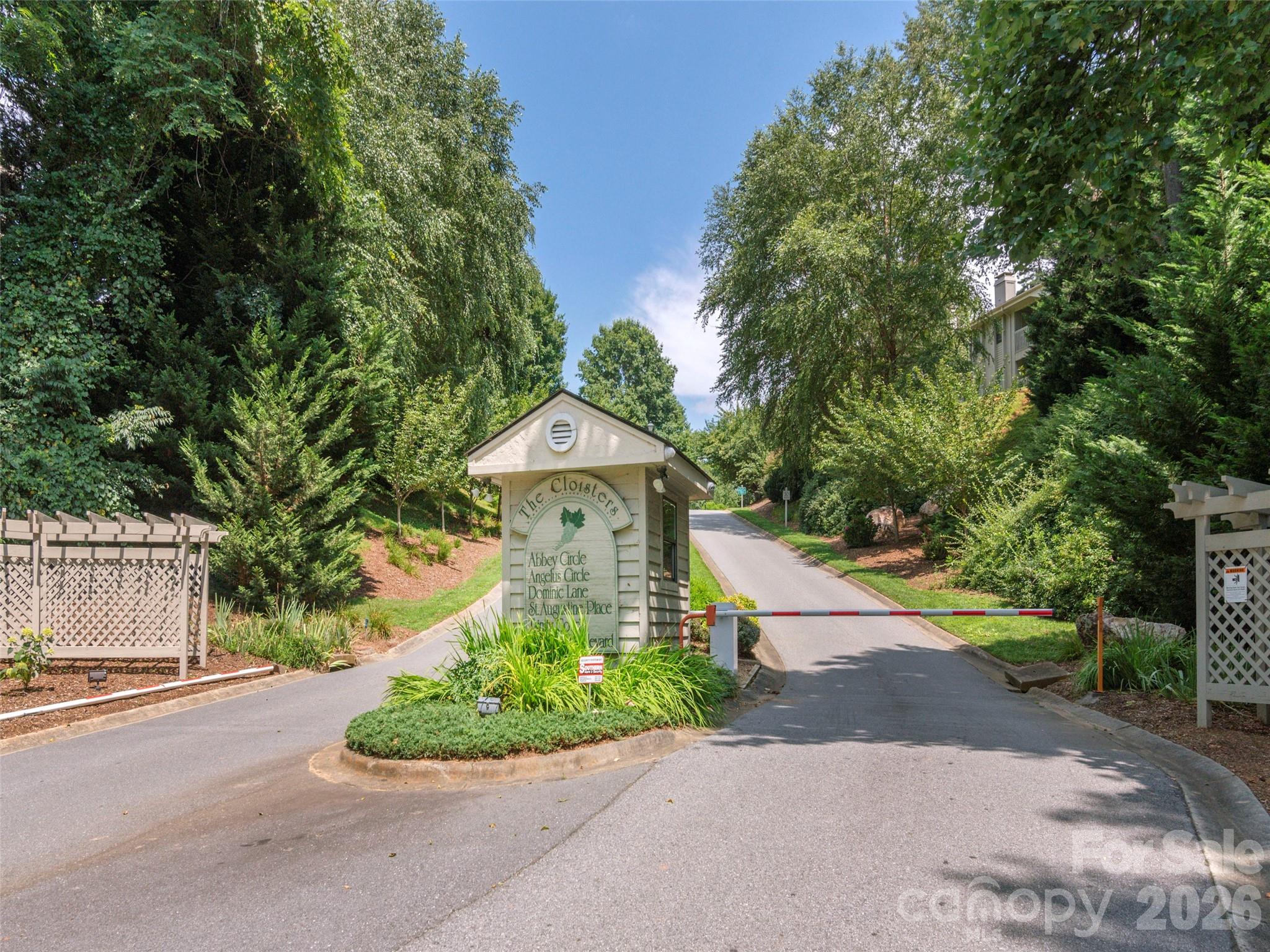 1305 Abbey Circle Property Photo 21