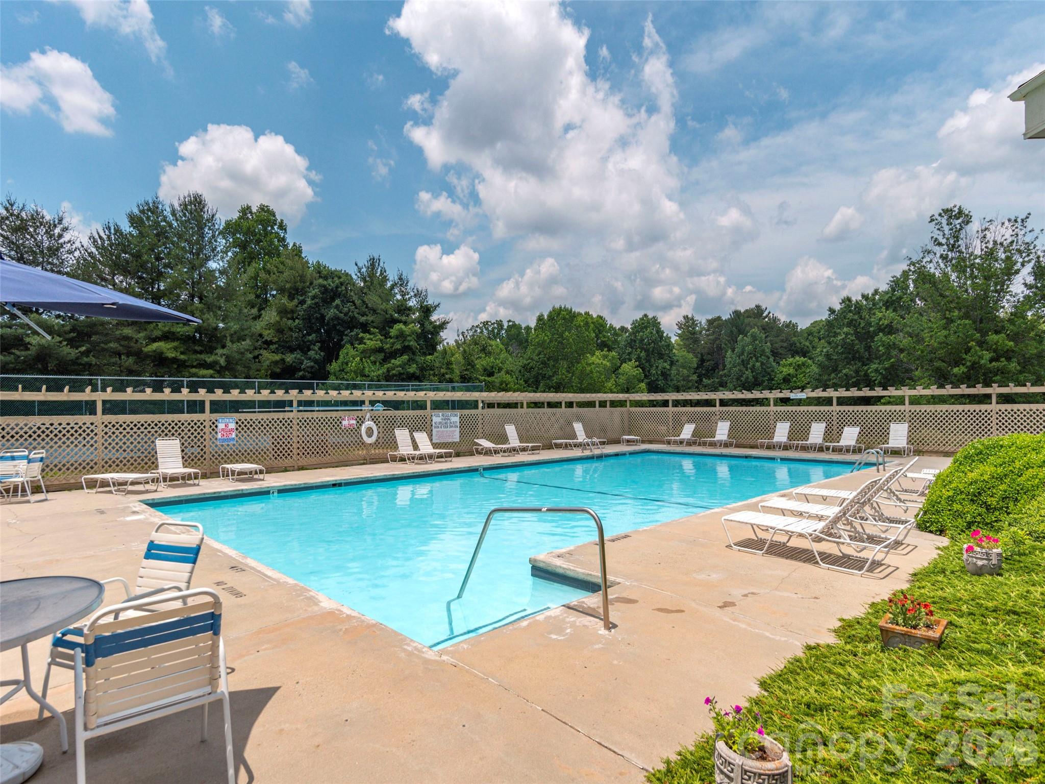 1305 Abbey Circle Property Photo 23