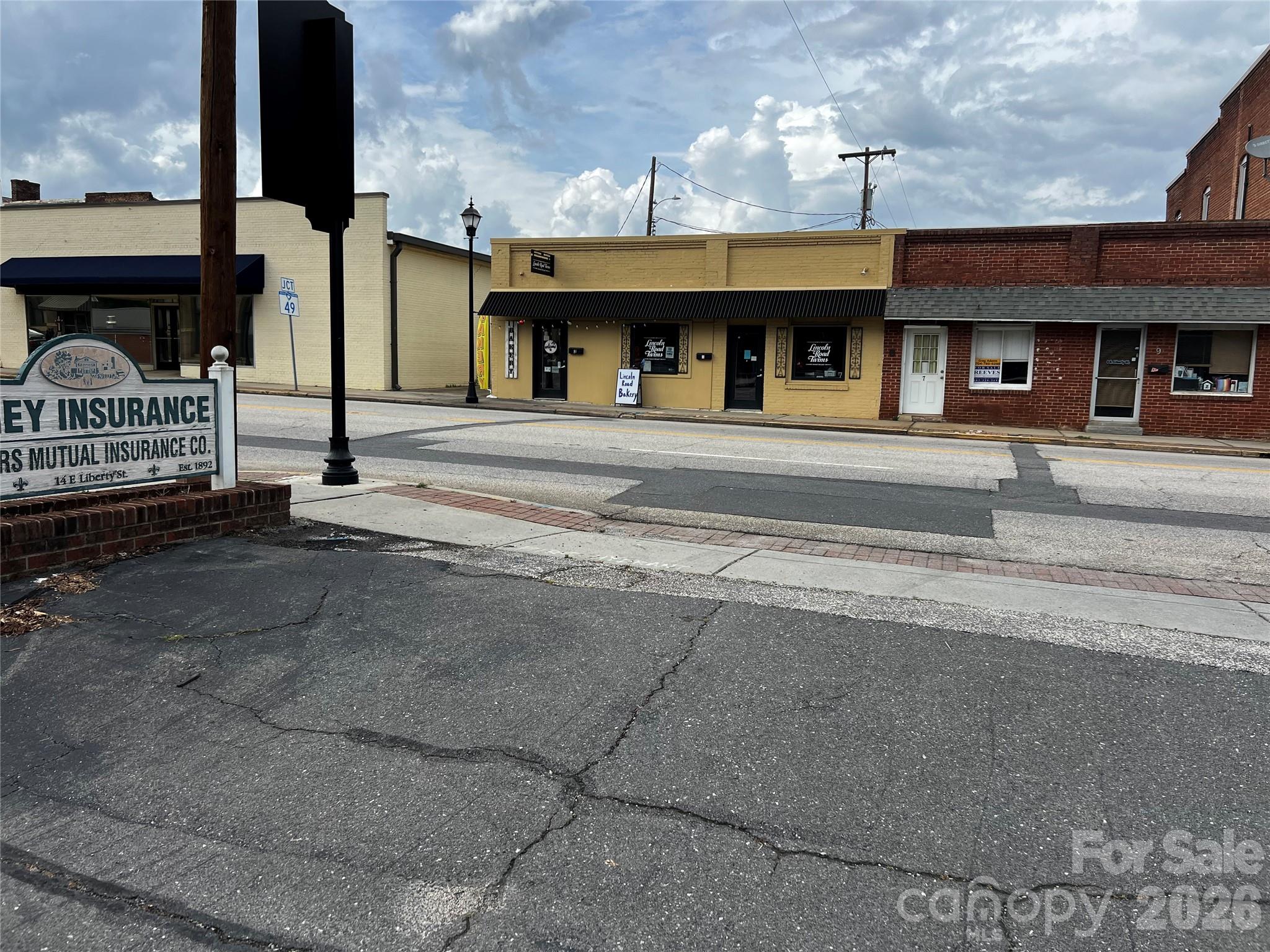 3 And 5 E Liberty Street Property Photo 2