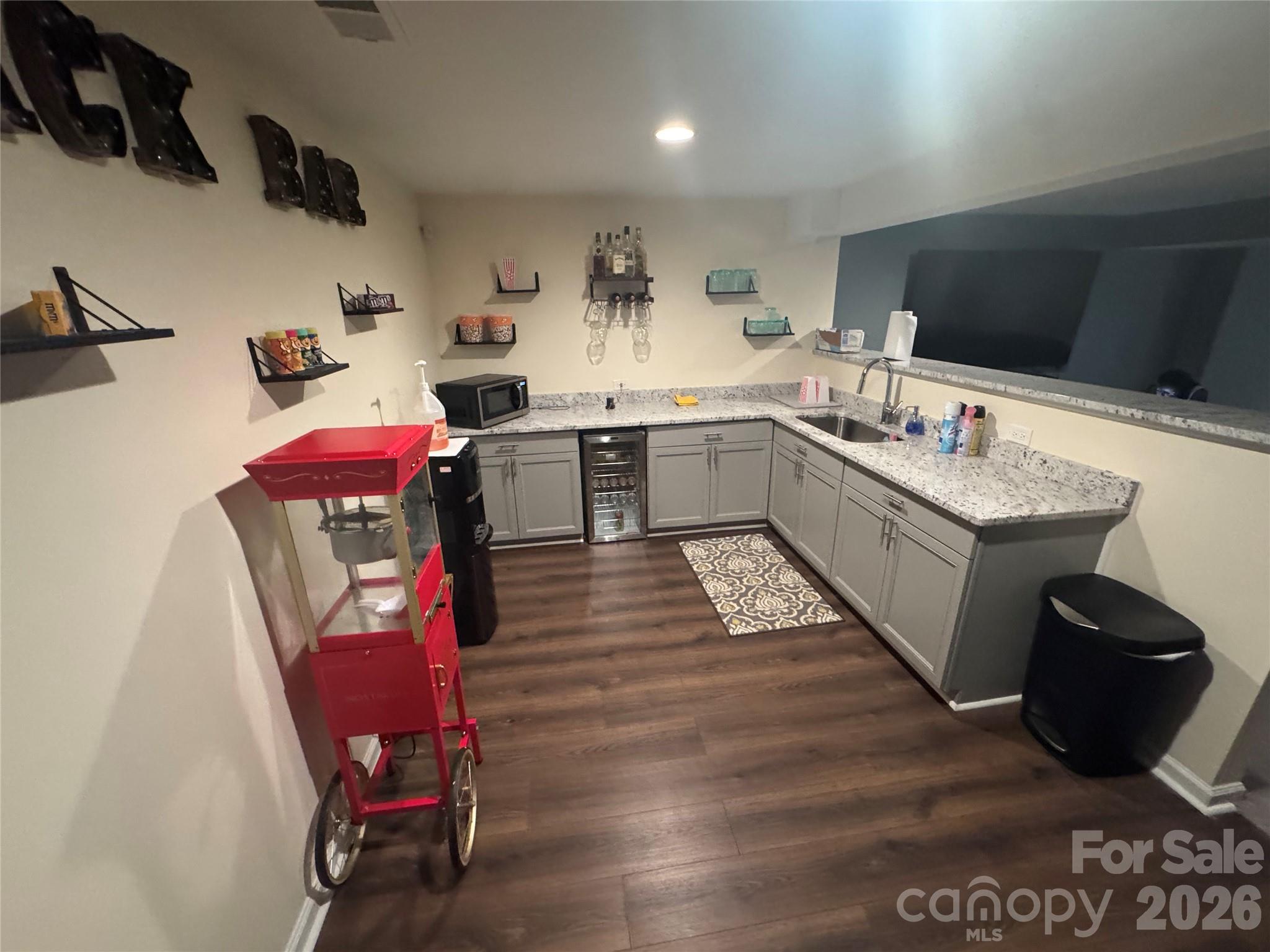 772 Rosegate Drive Property Photo 3