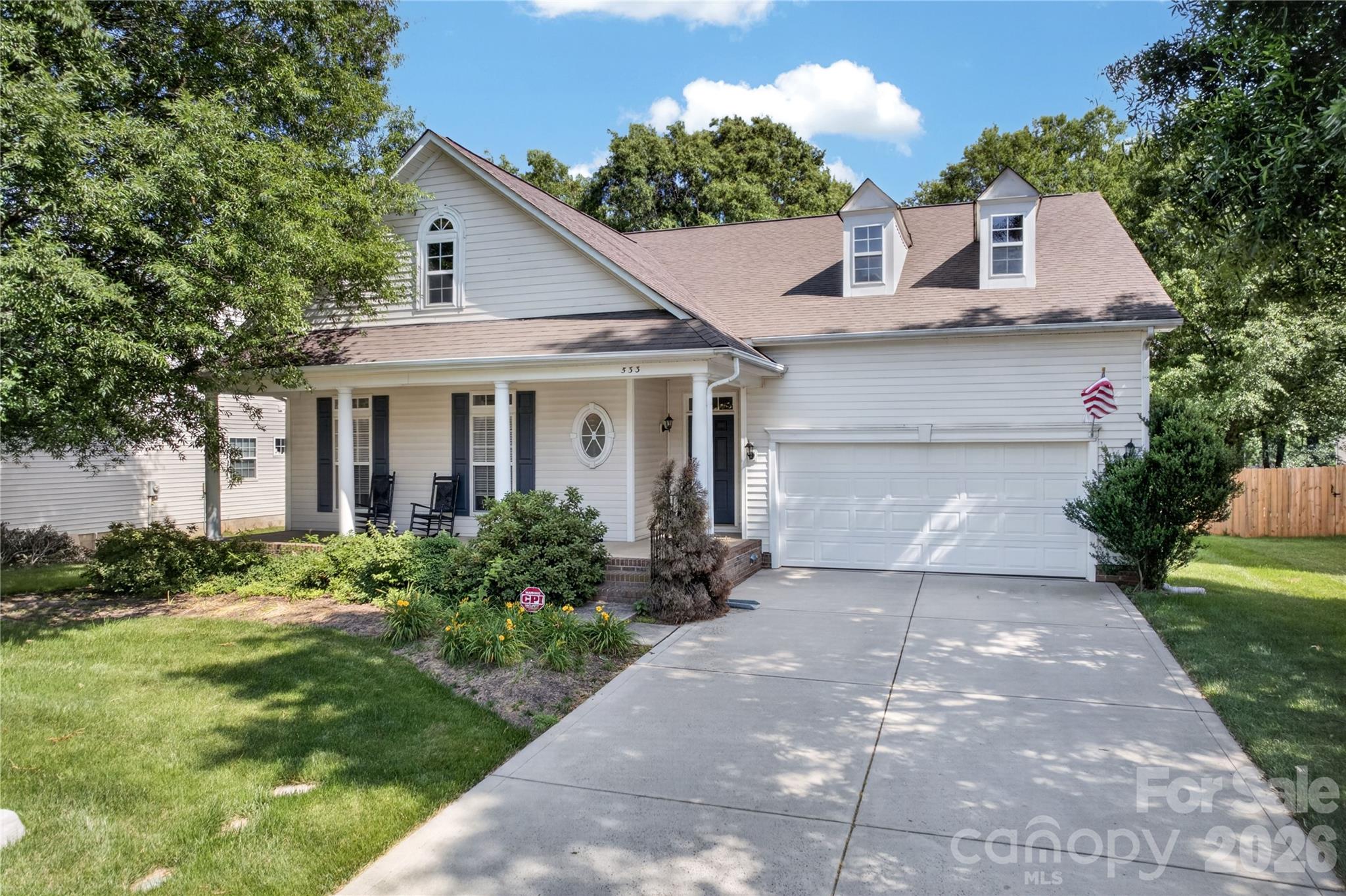 533 Fair Oaks Drive Property Photo 1