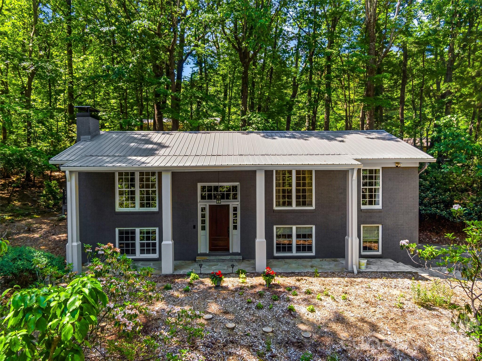 2388 Hebron Road Property Photo 1