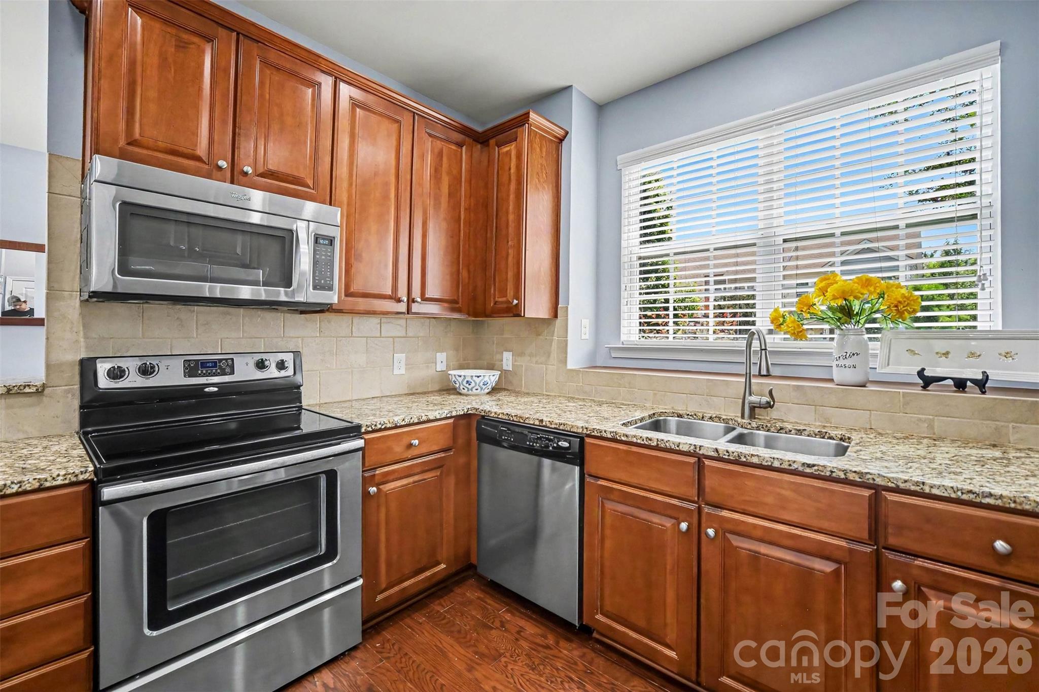 717 River Park Road Property Photo 3