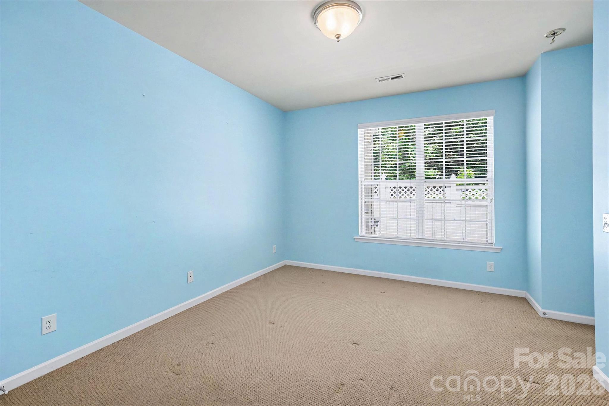717 River Park Road Property Photo 11