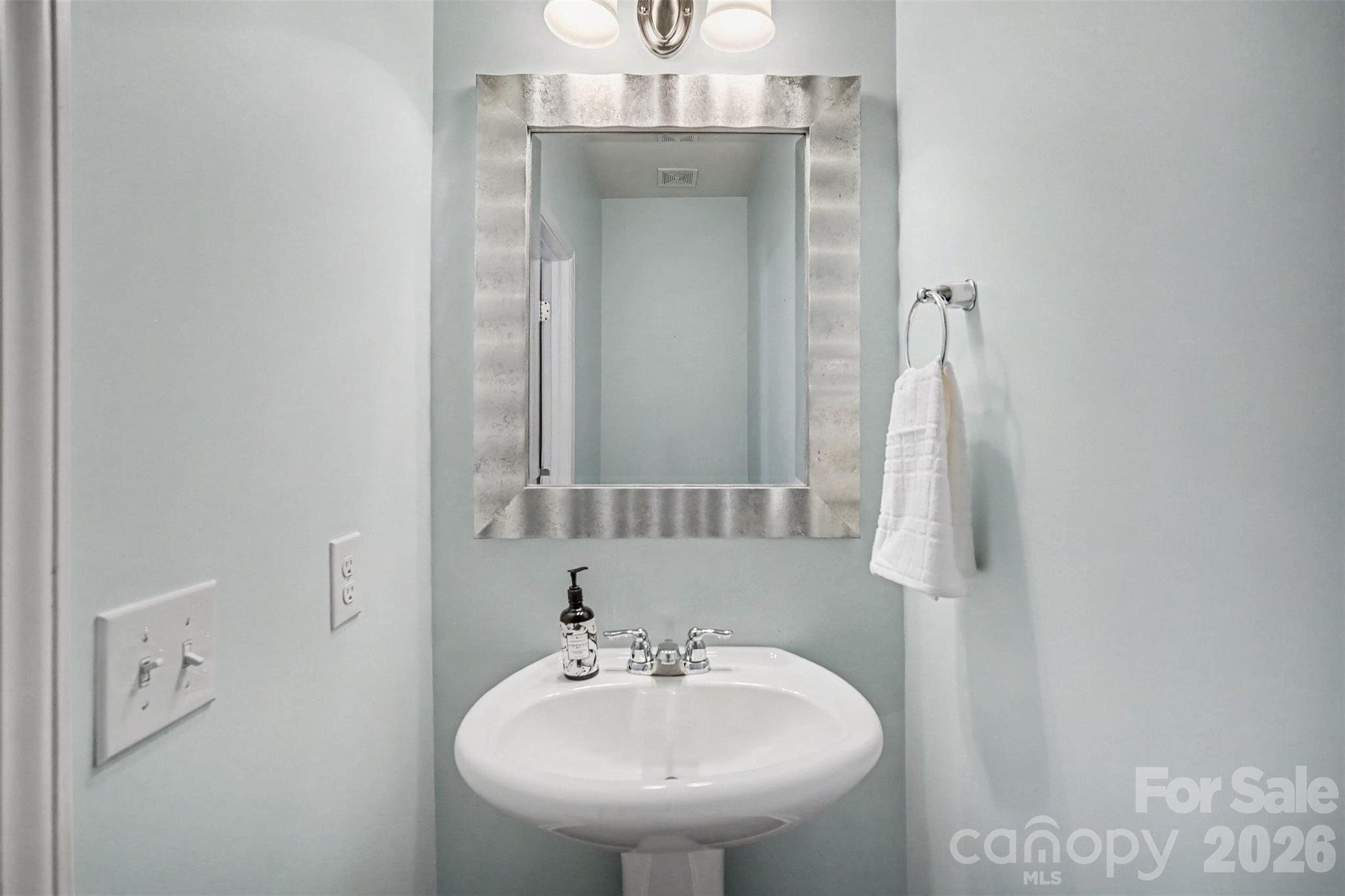 717 River Park Road Property Photo 24