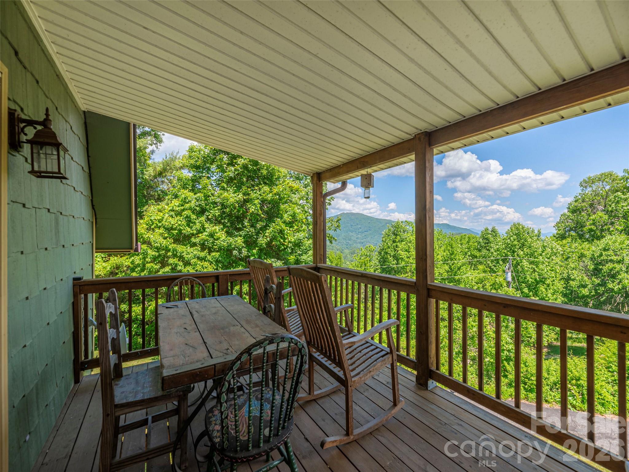649 Acres View Drive Property Photo 7