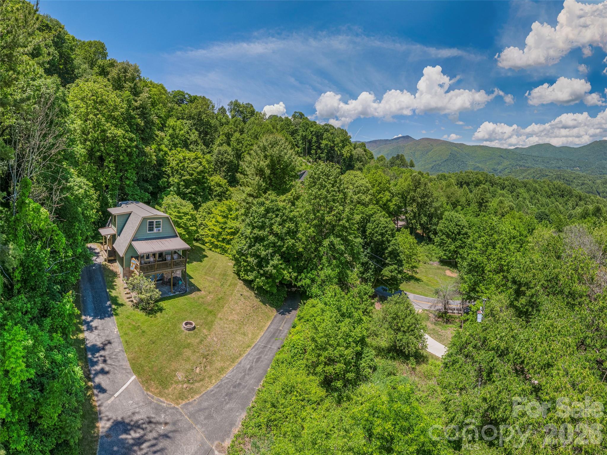 649 Acres View Drive Property Photo 26