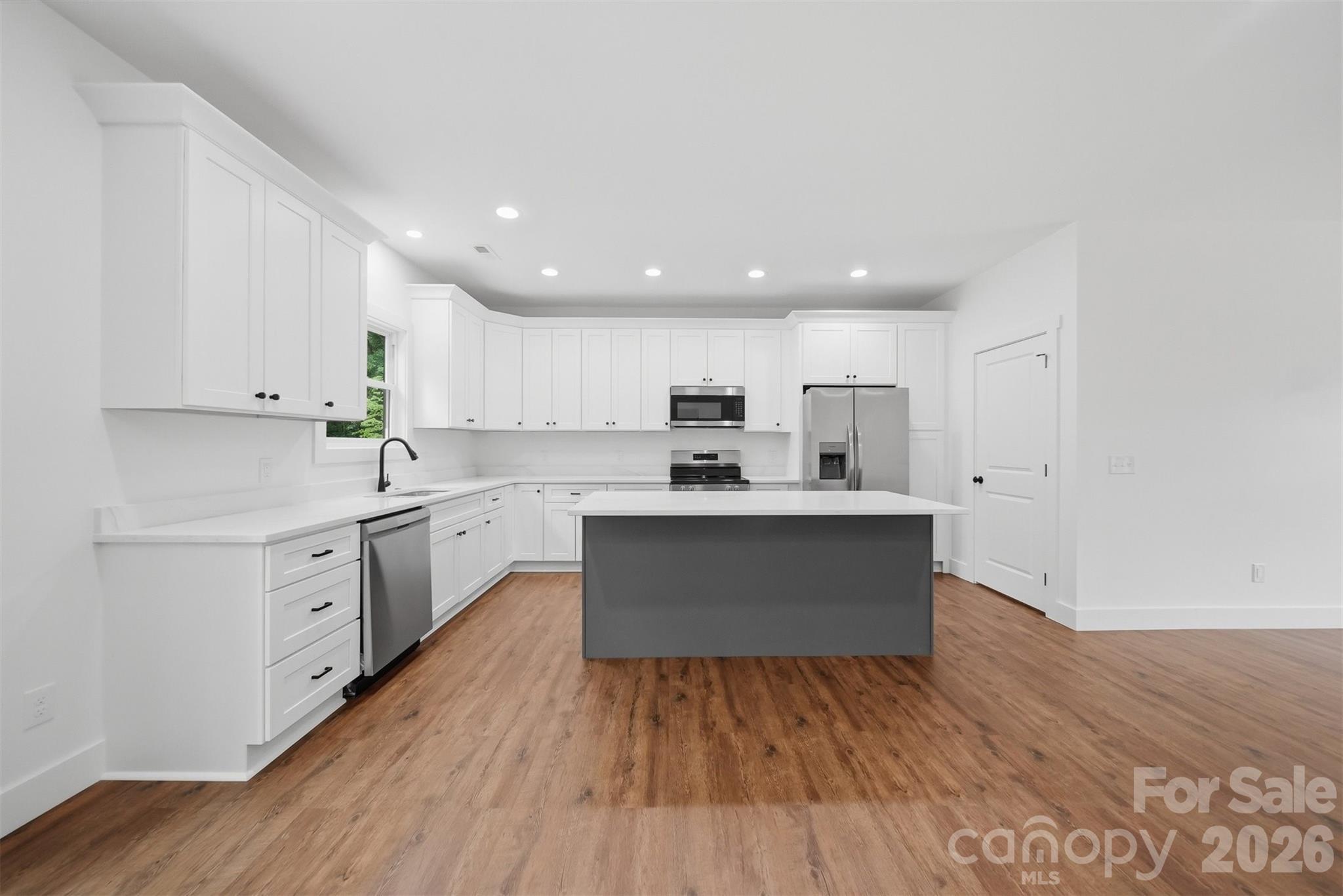 414 Scarlett Oak Court Property Photo 11