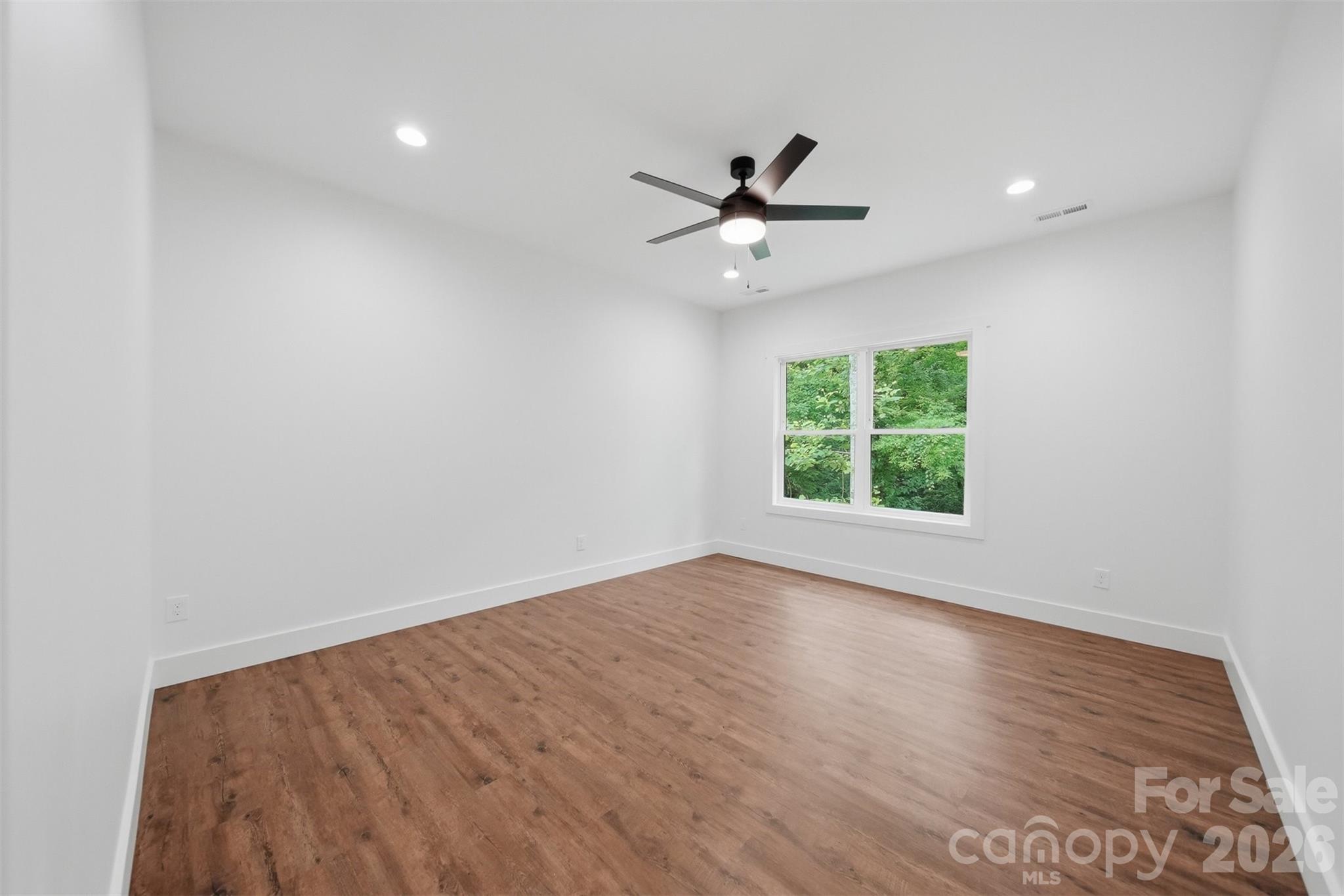414 Scarlett Oak Court Property Photo 24