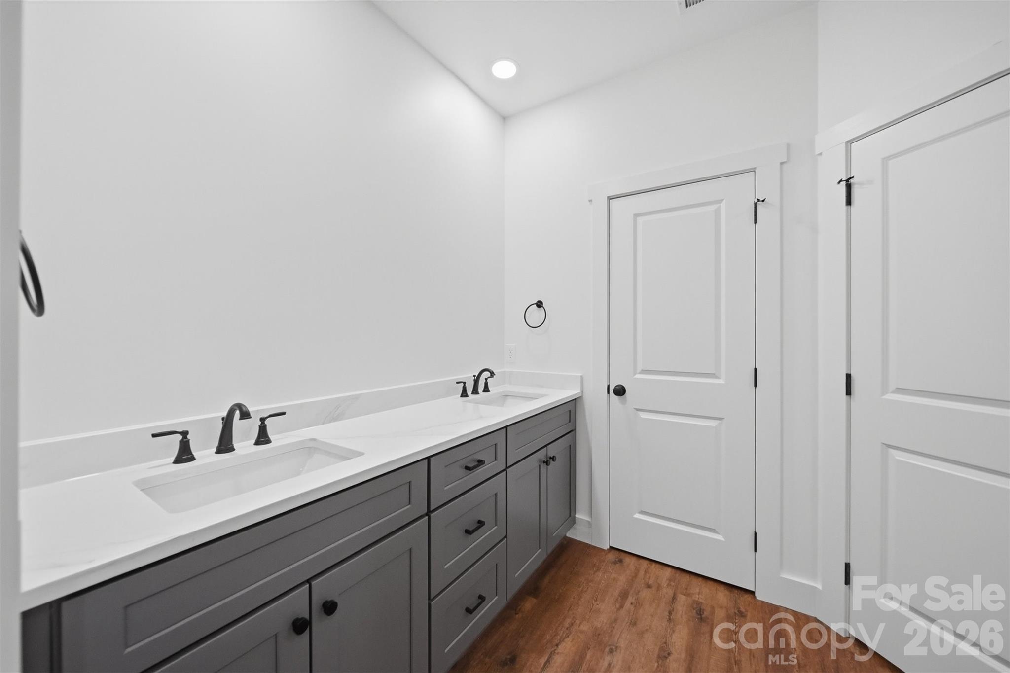 414 Scarlett Oak Court Property Photo 25