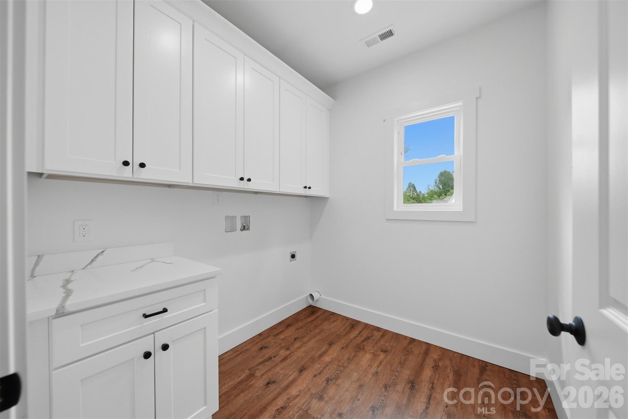 414 Scarlett Oak Court Property Photo 30