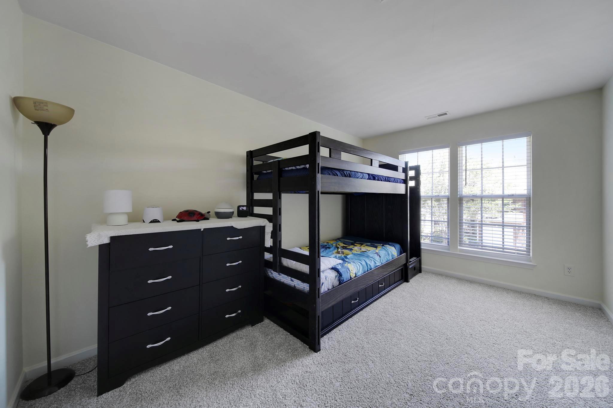 415 Foilage Court Property Photo 32