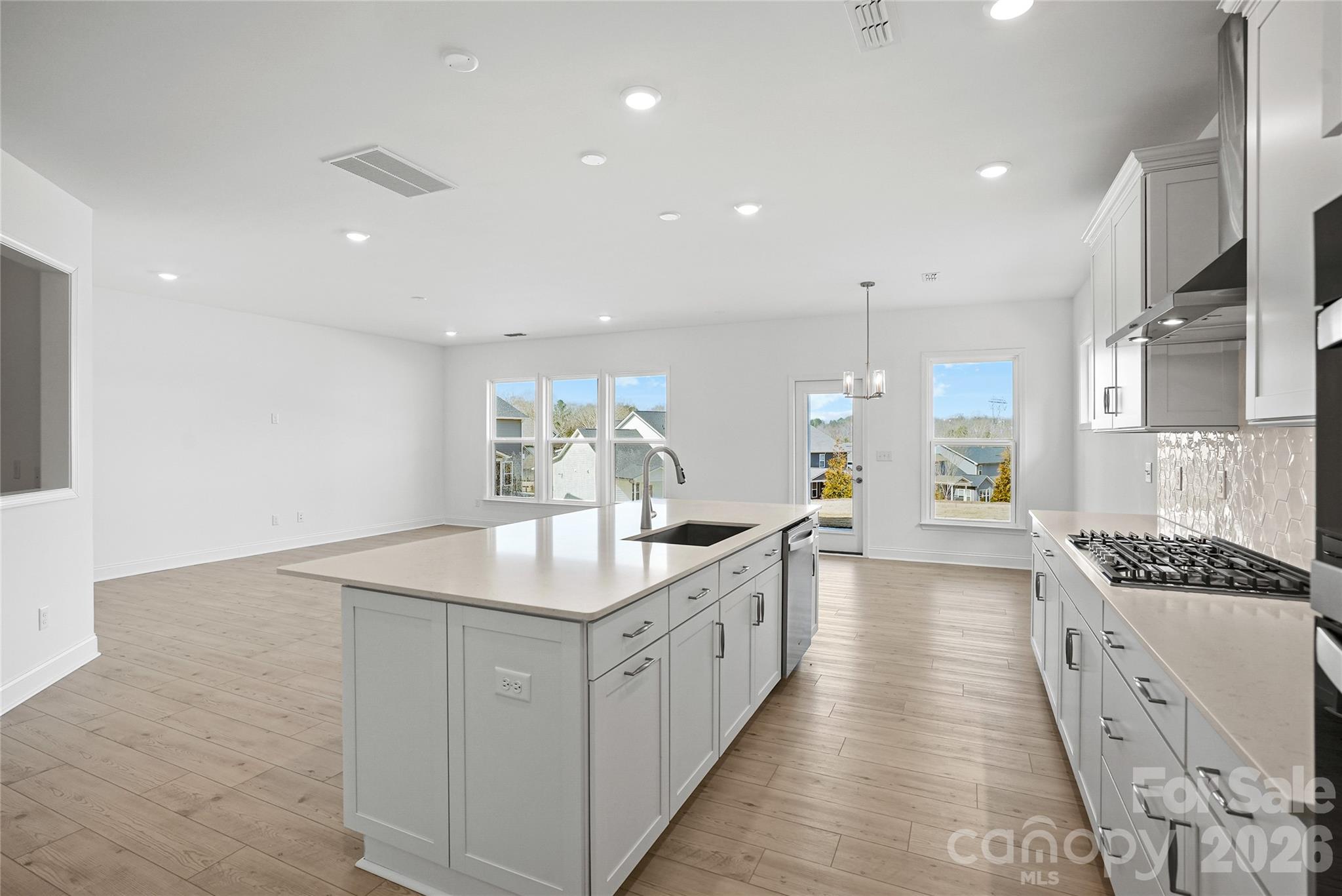 1011 High Bluff Point Property Photo 8
