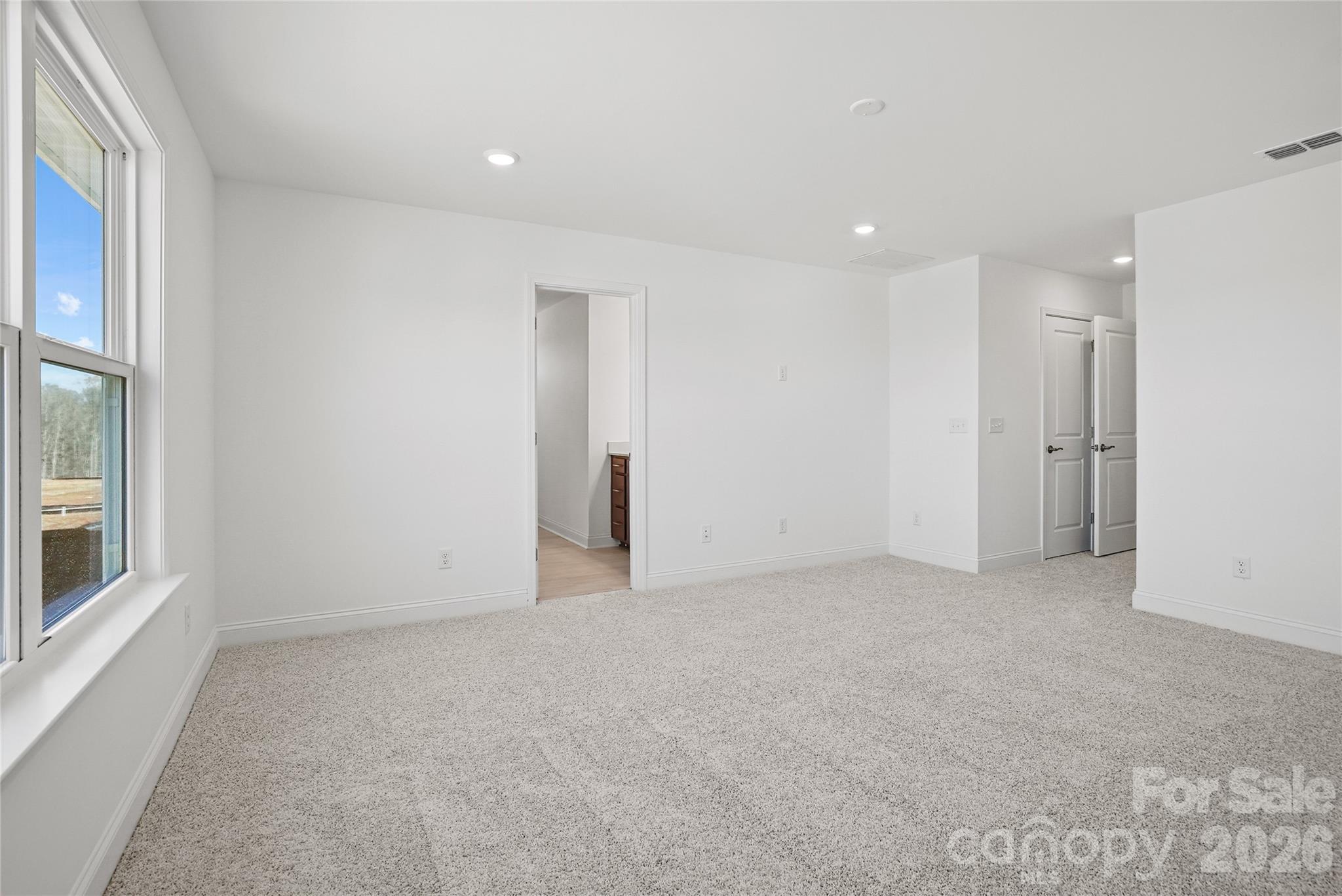 1011 High Bluff Point Property Photo 17