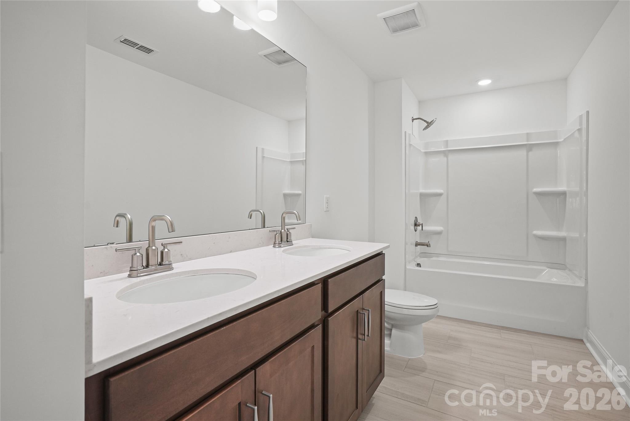 1011 High Bluff Point Property Photo 23