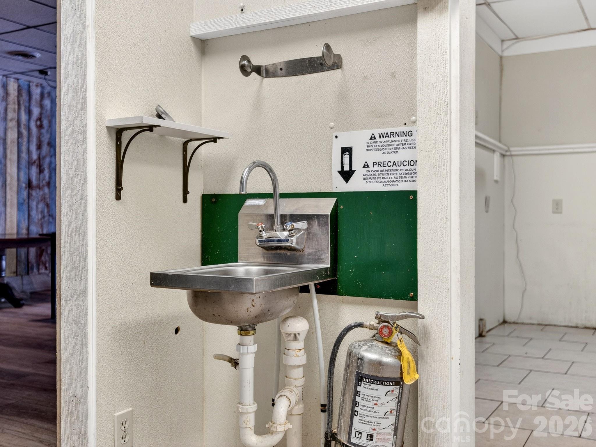 82 N Trade Street Property Photo 20
