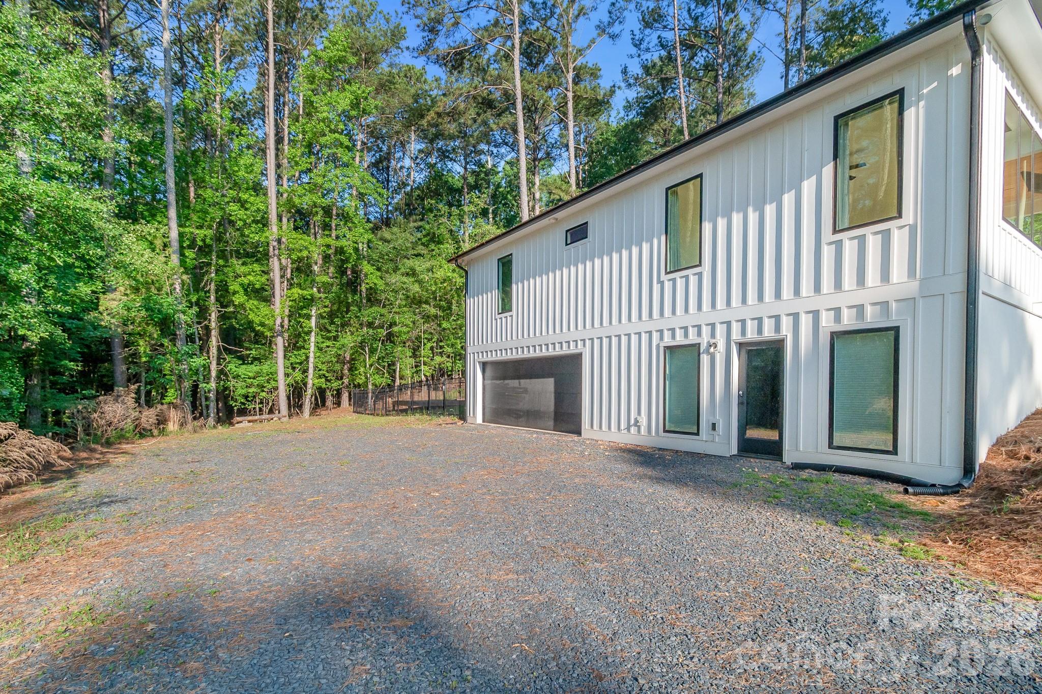 348 Alberta Drive Property Photo 35