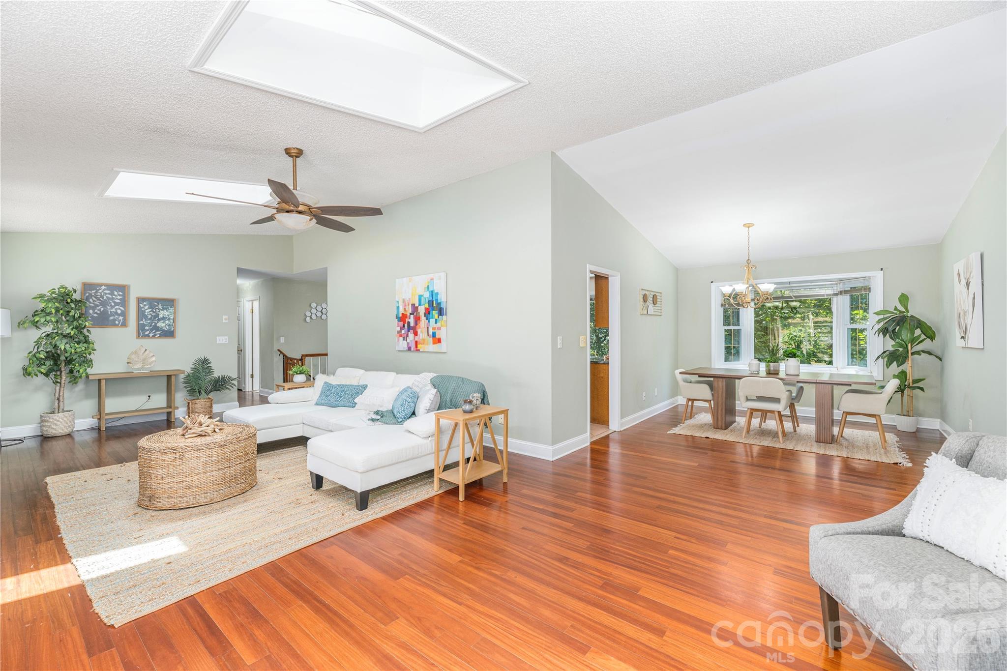 446 Deerhaven Lane Property Photo 10
