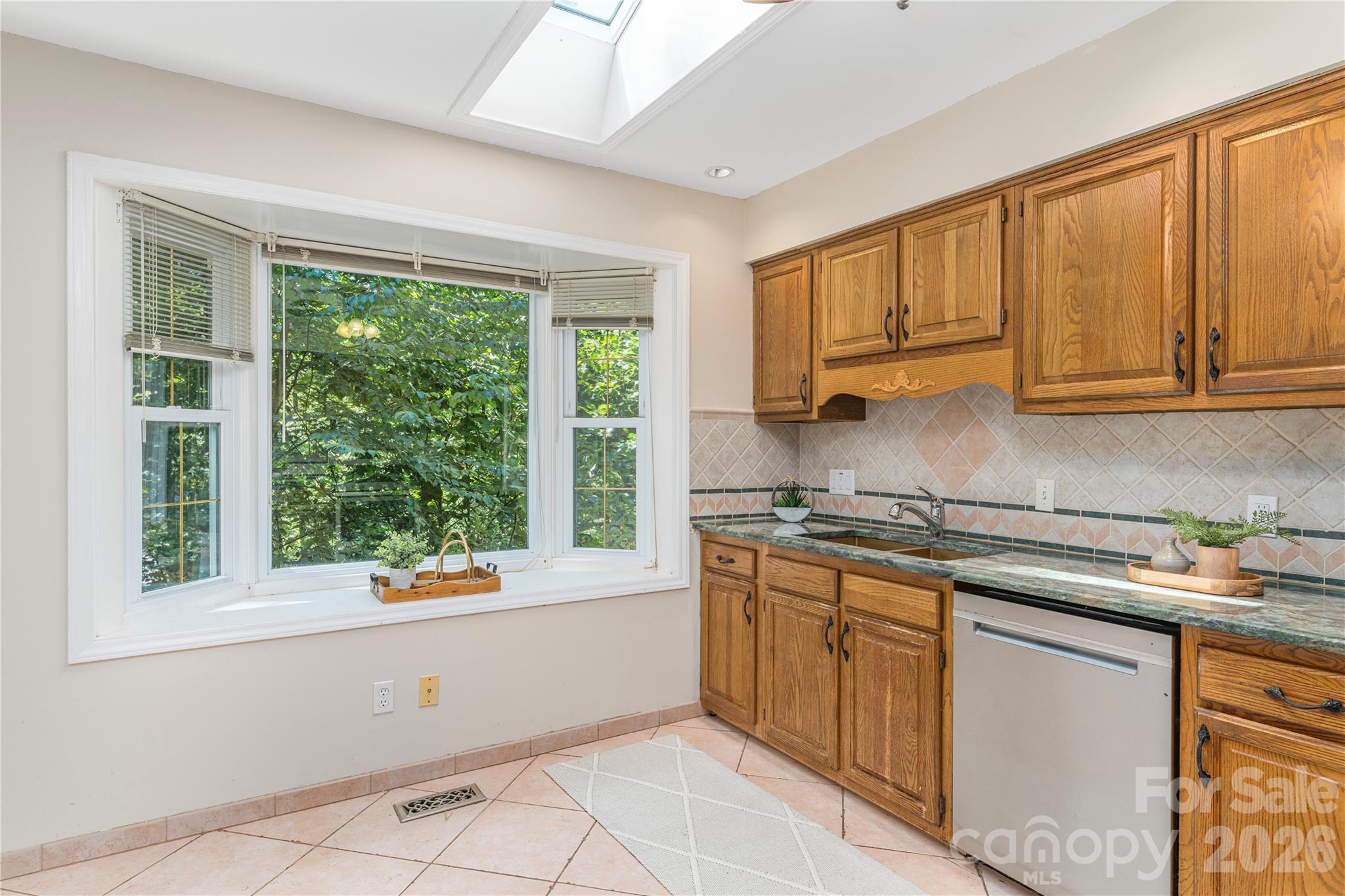 446 Deerhaven Lane Property Photo 14