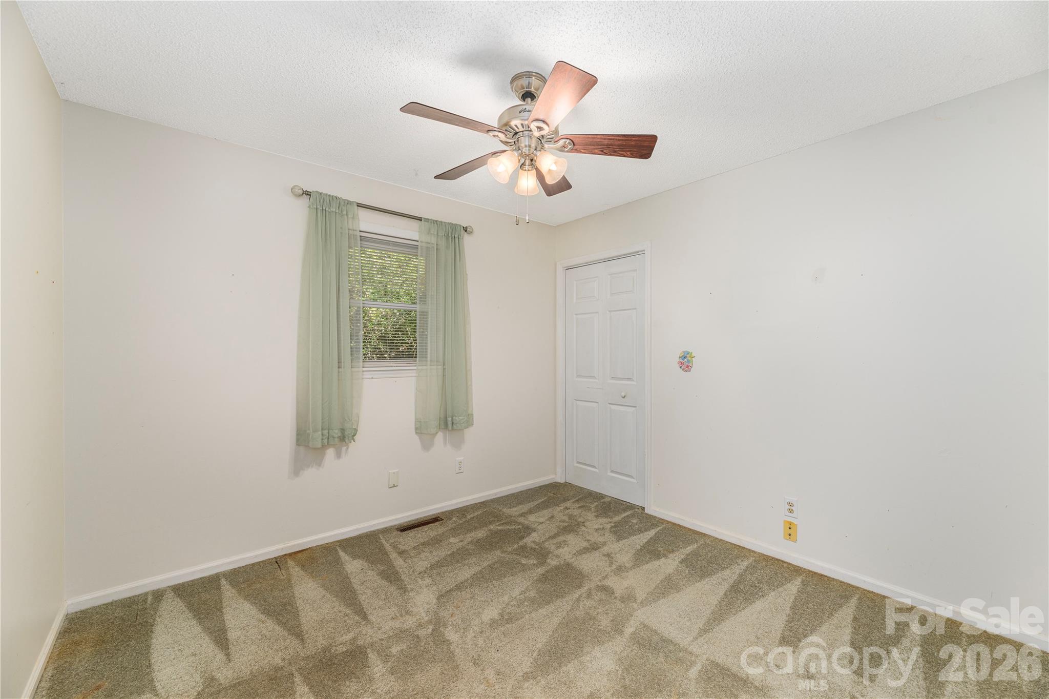 446 Deerhaven Lane Property Photo 18