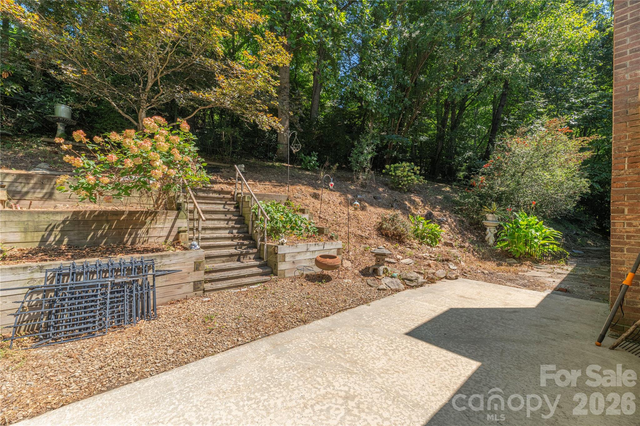 446 Deerhaven Lane Property Photo 25