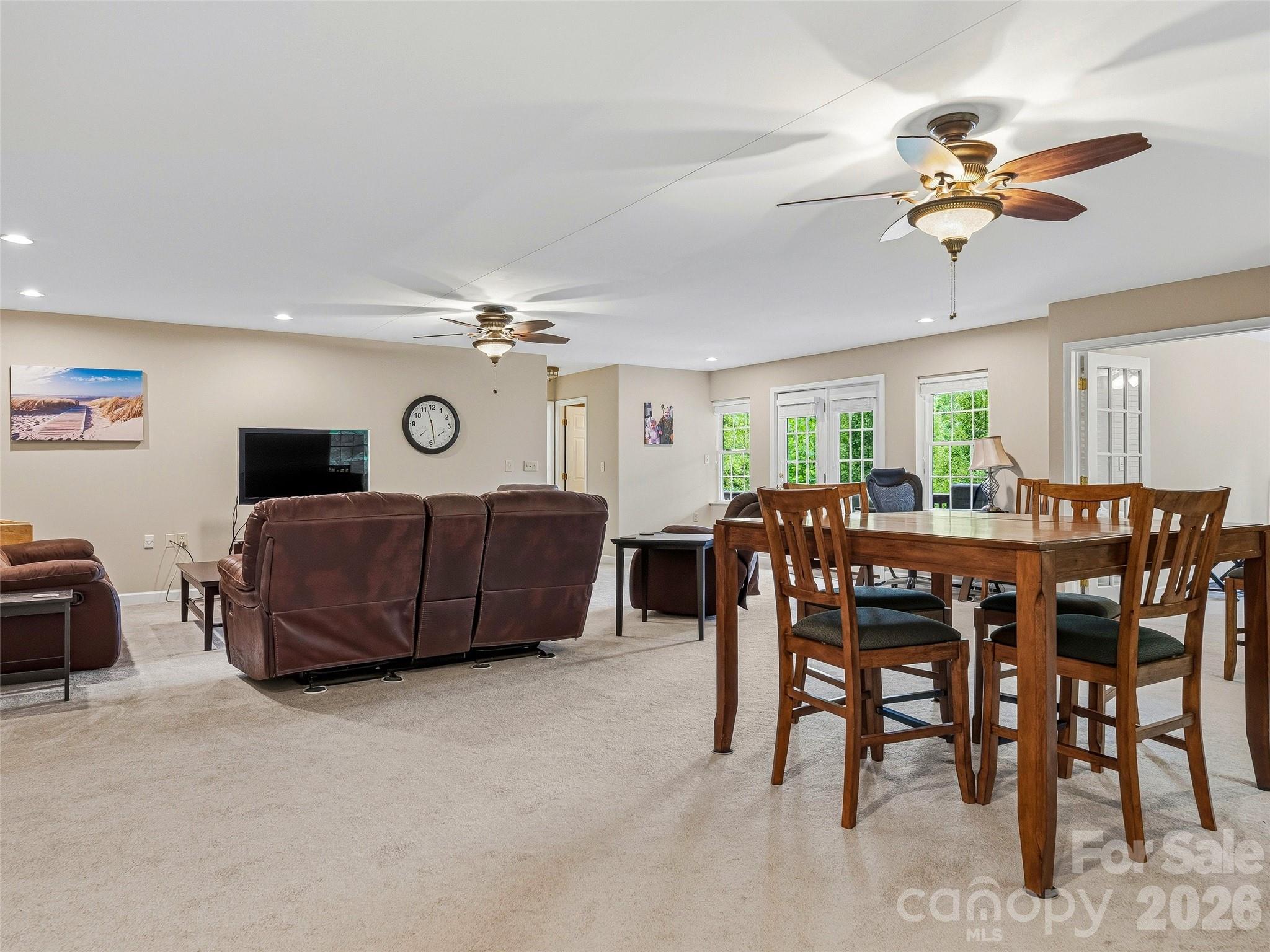 115 Flameleaf Lane Property Photo 34