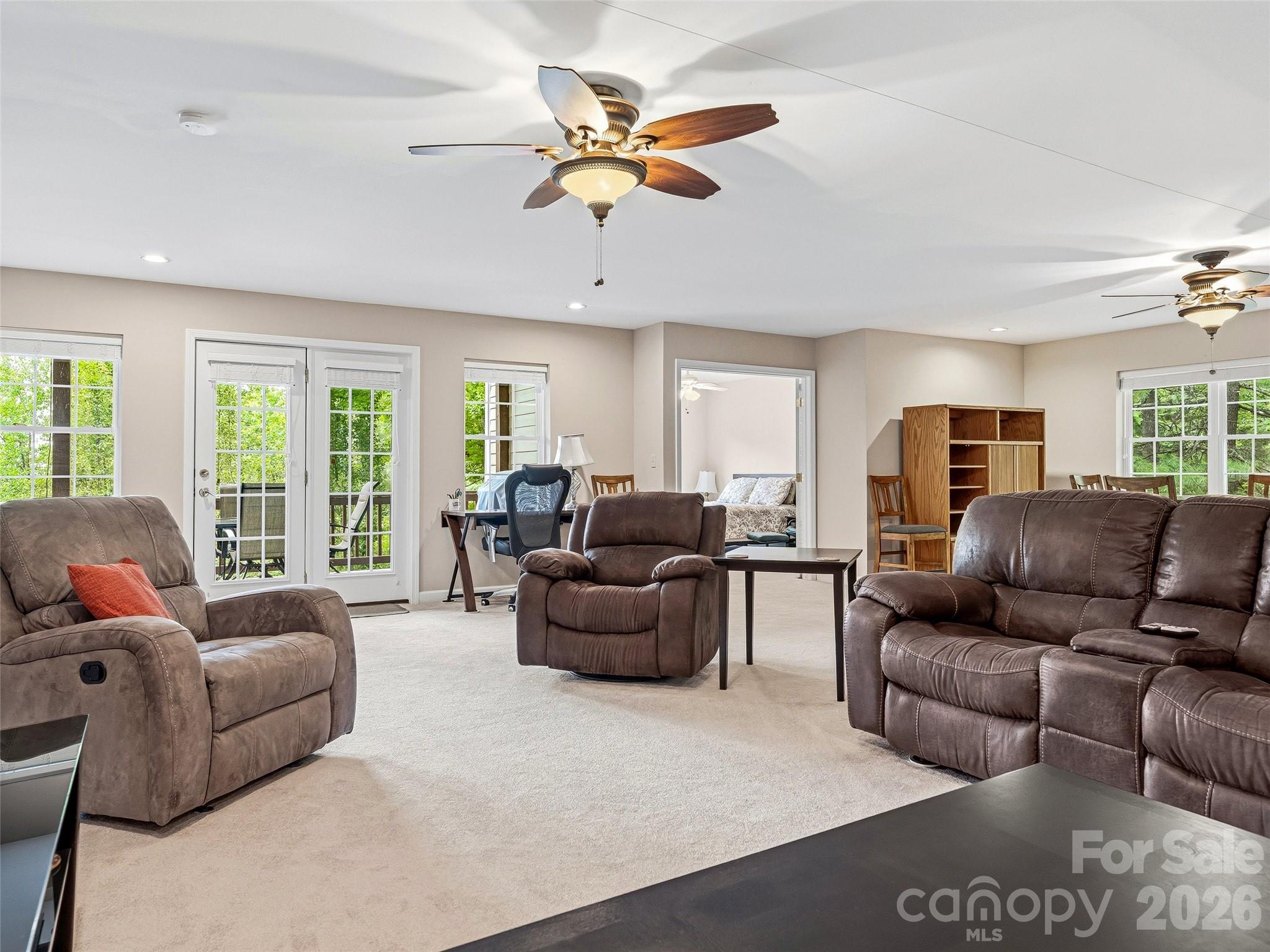 115 Flameleaf Lane Property Photo 36