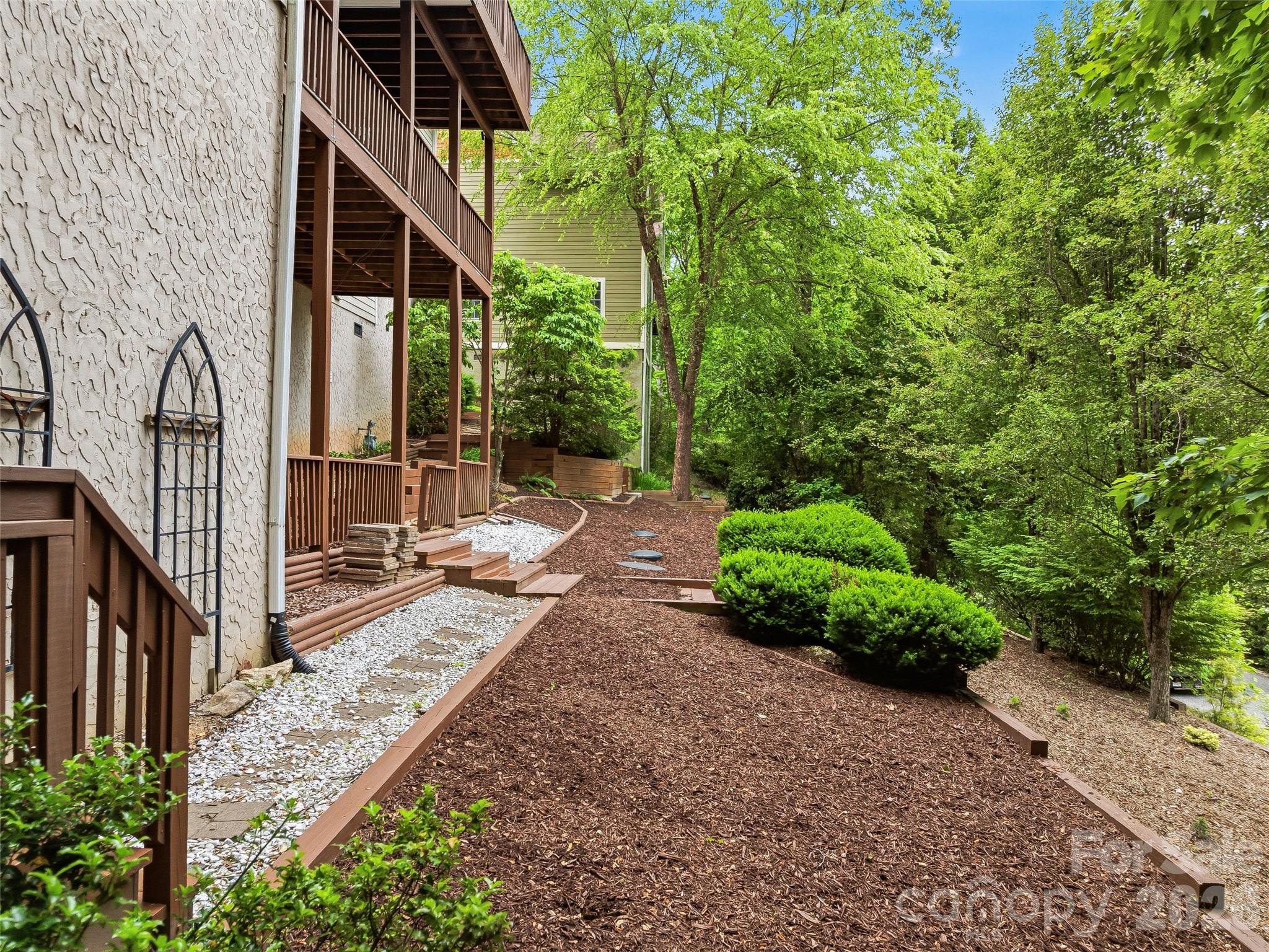 115 Flameleaf Lane Property Photo 46