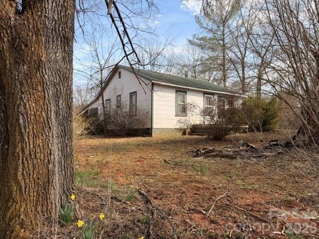 1081 Ashworth Road Property Photo 1