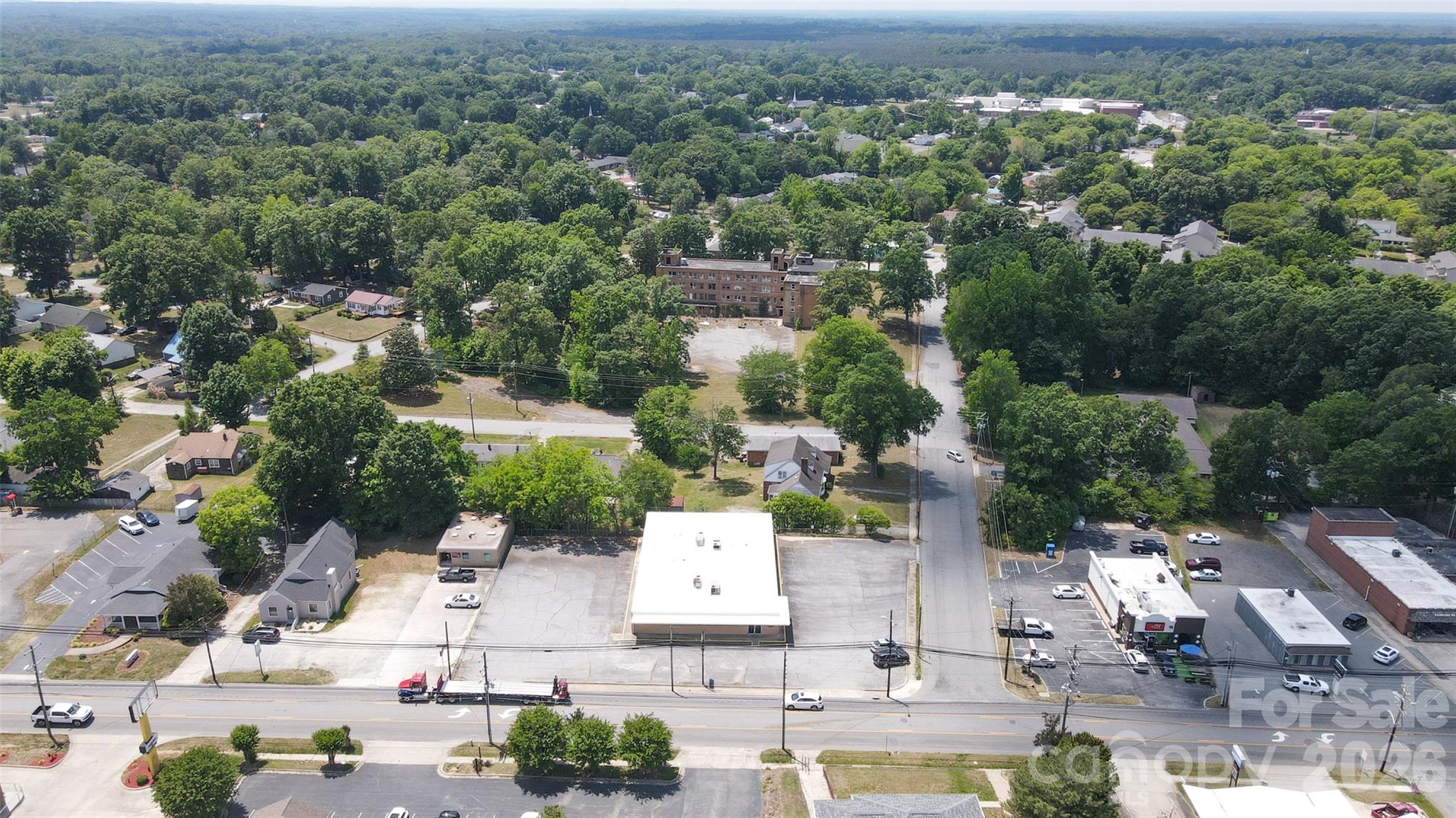 600 Randolph Street Property Photo 3