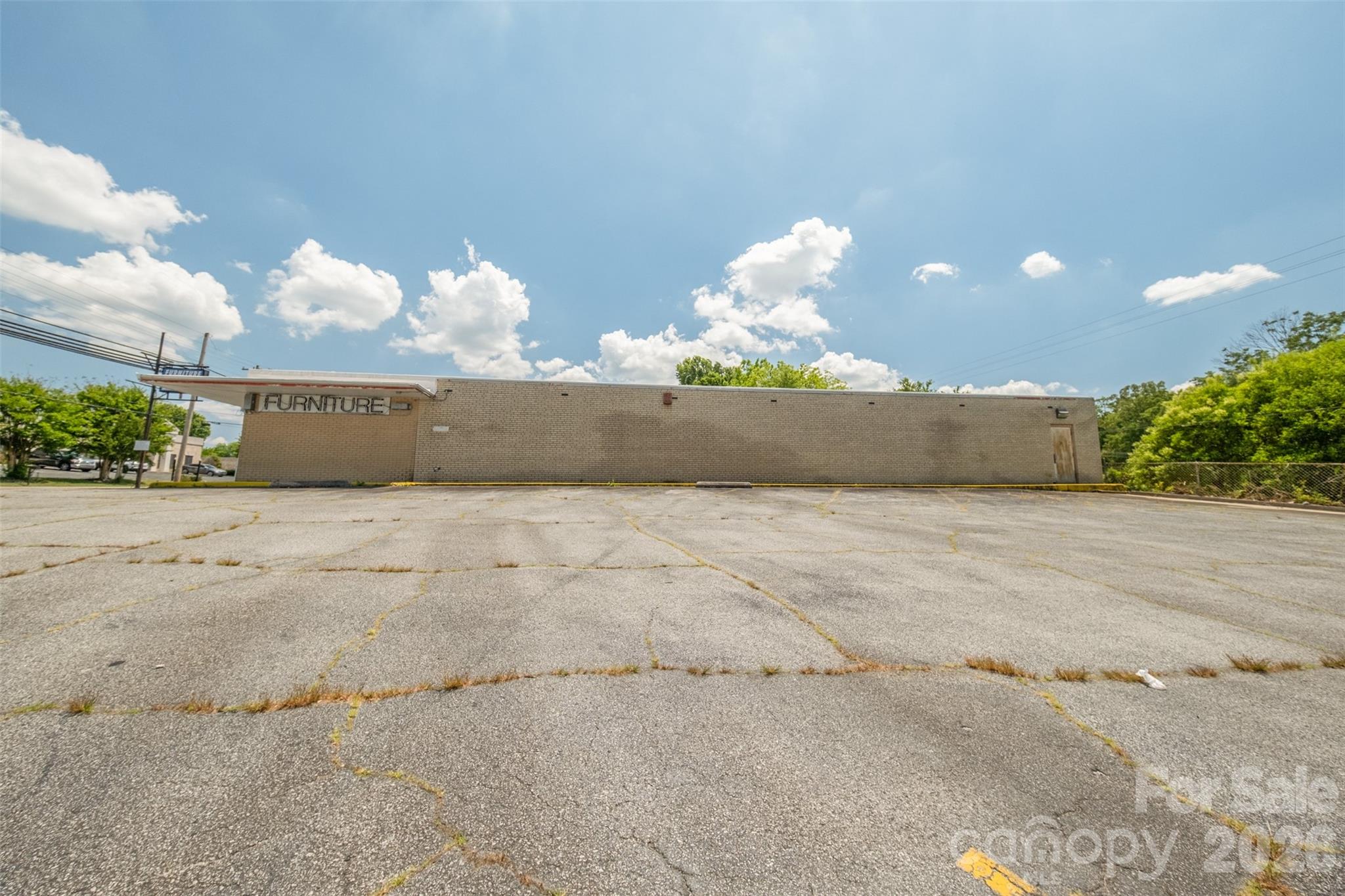 600 Randolph Street Property Photo 10