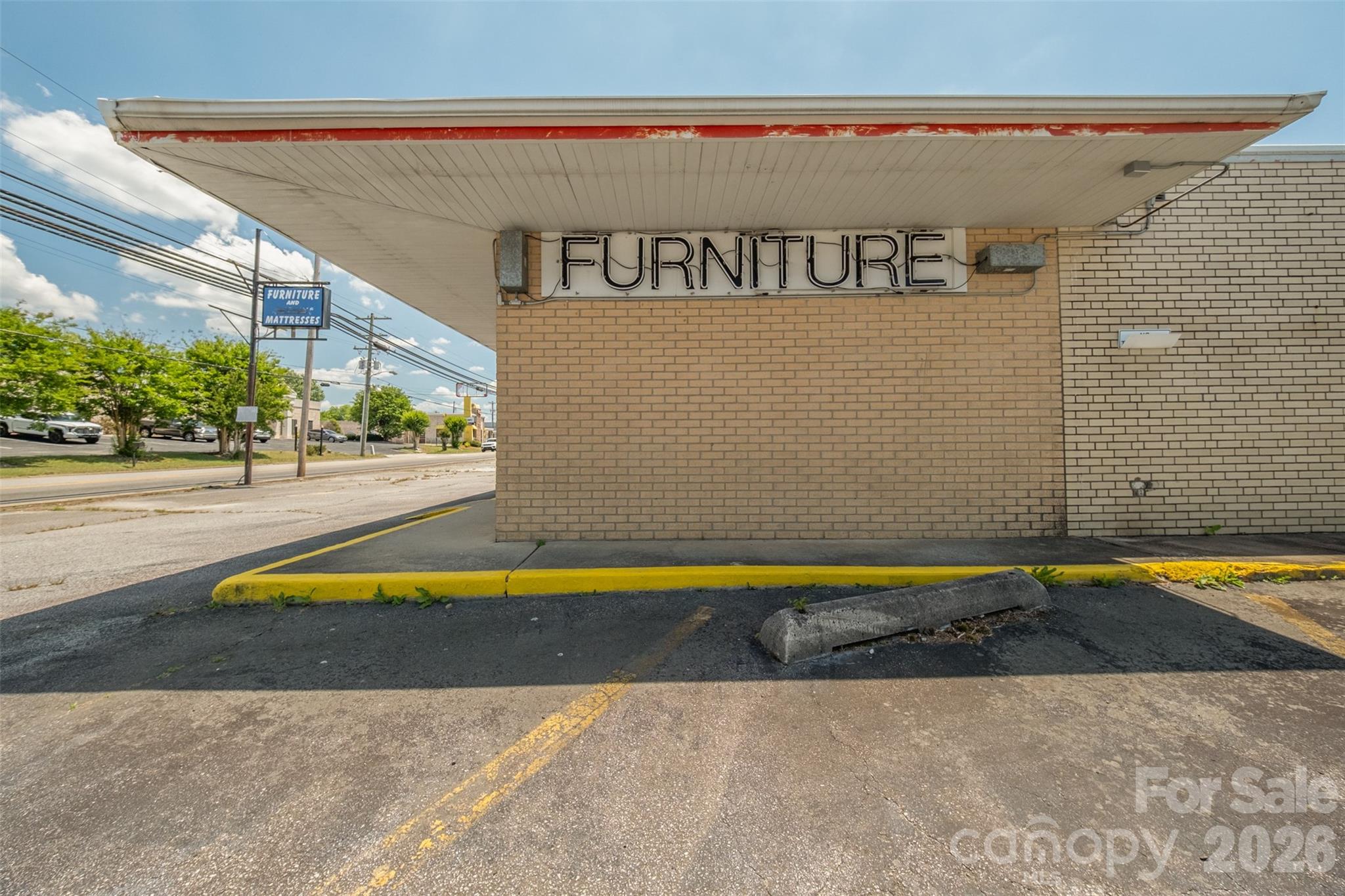 600 Randolph Street Property Photo 11