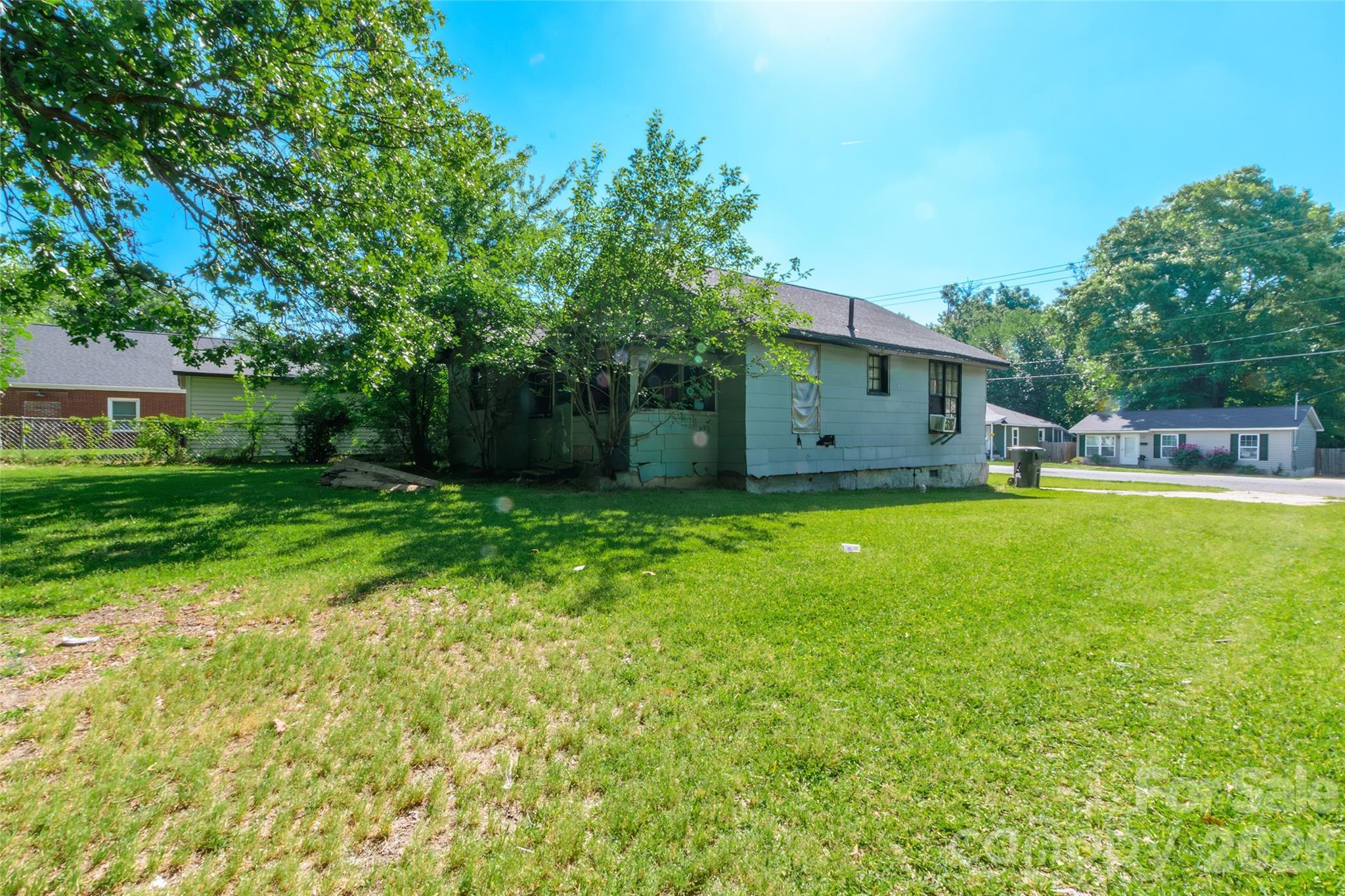 752 Carolina Avenue Property Photo 4