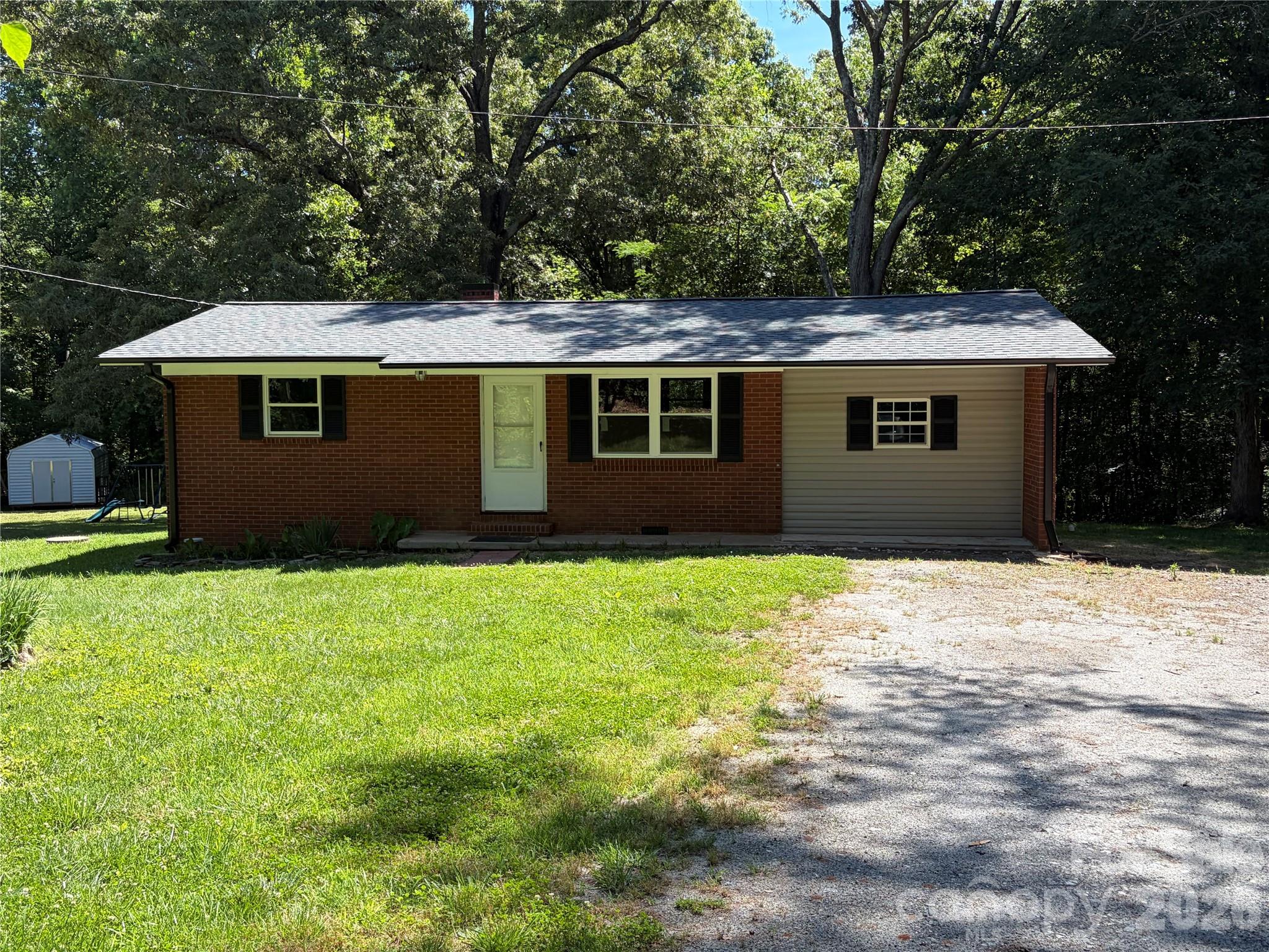187 Owens Street Property Photo 1