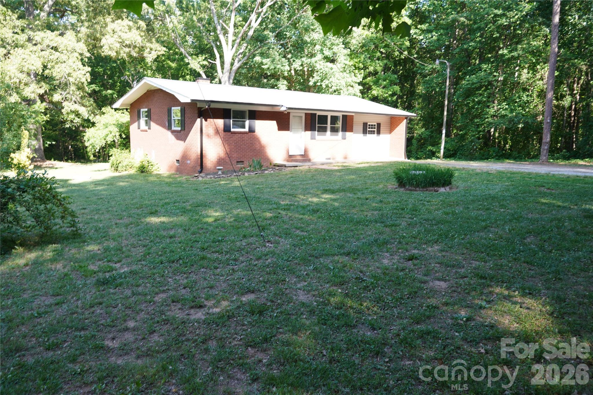 187 Owens Street Property Photo 4