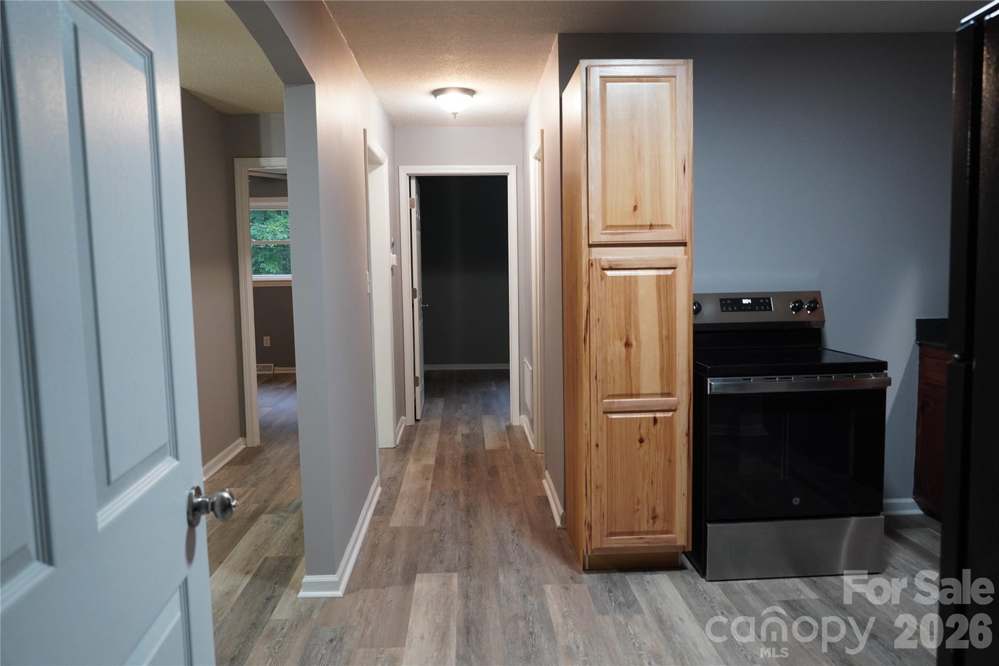 187 Owens Street Property Photo 9