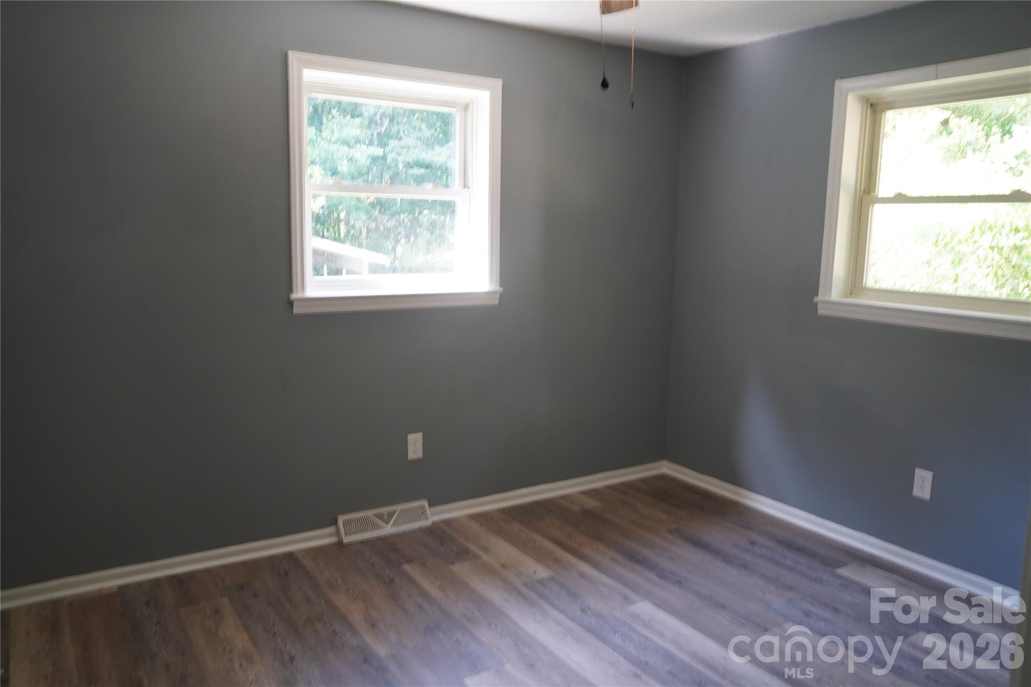 187 Owens Street Property Photo 13