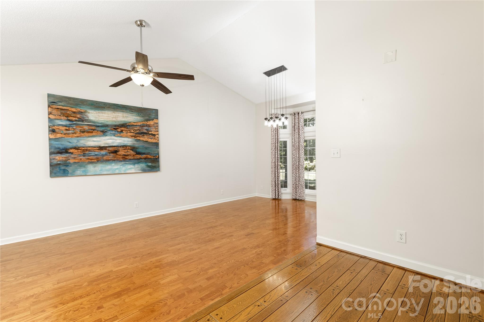 568 Wood Hollow Road Property Photo 9