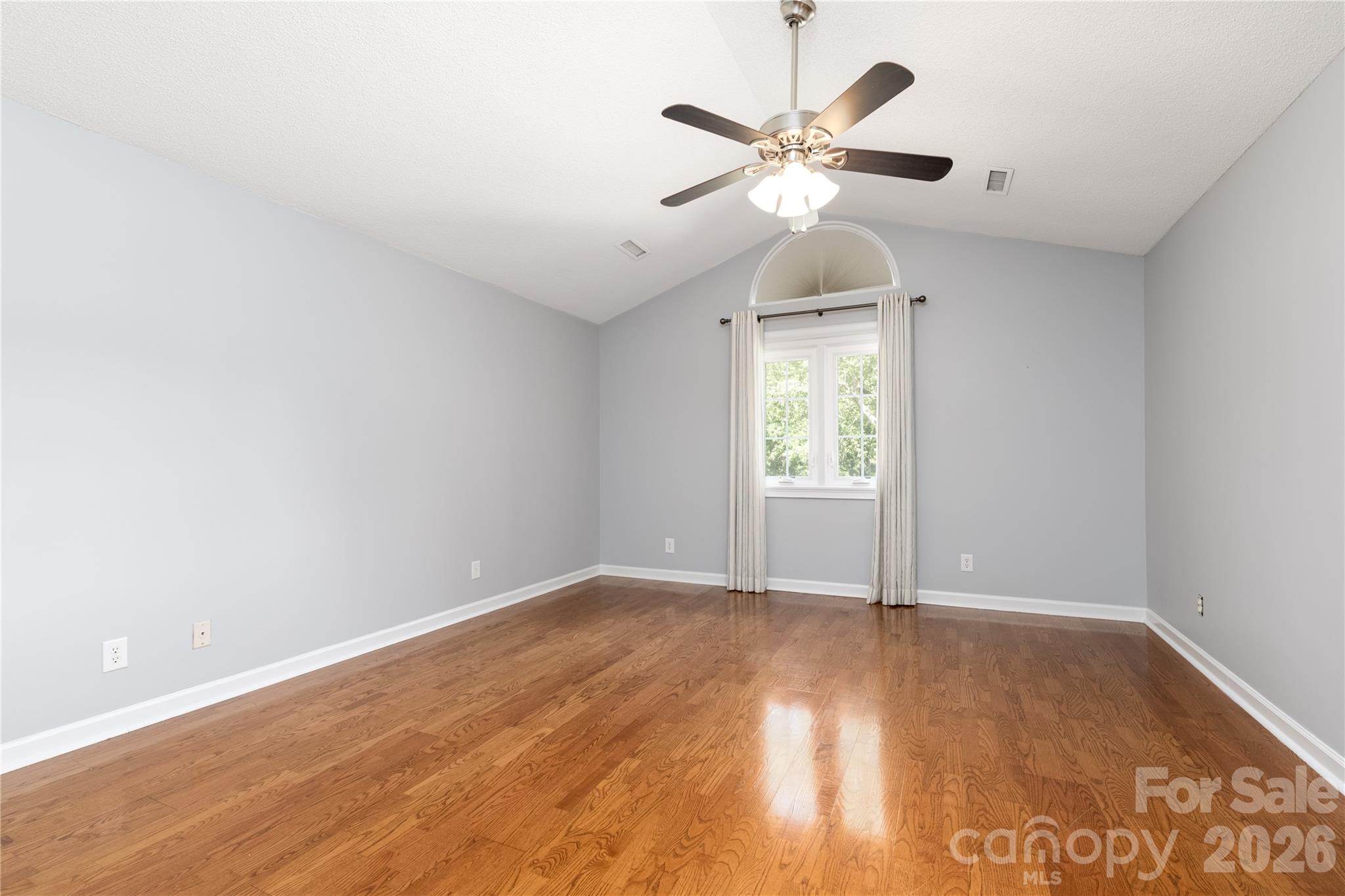 568 Wood Hollow Road Property Photo 26