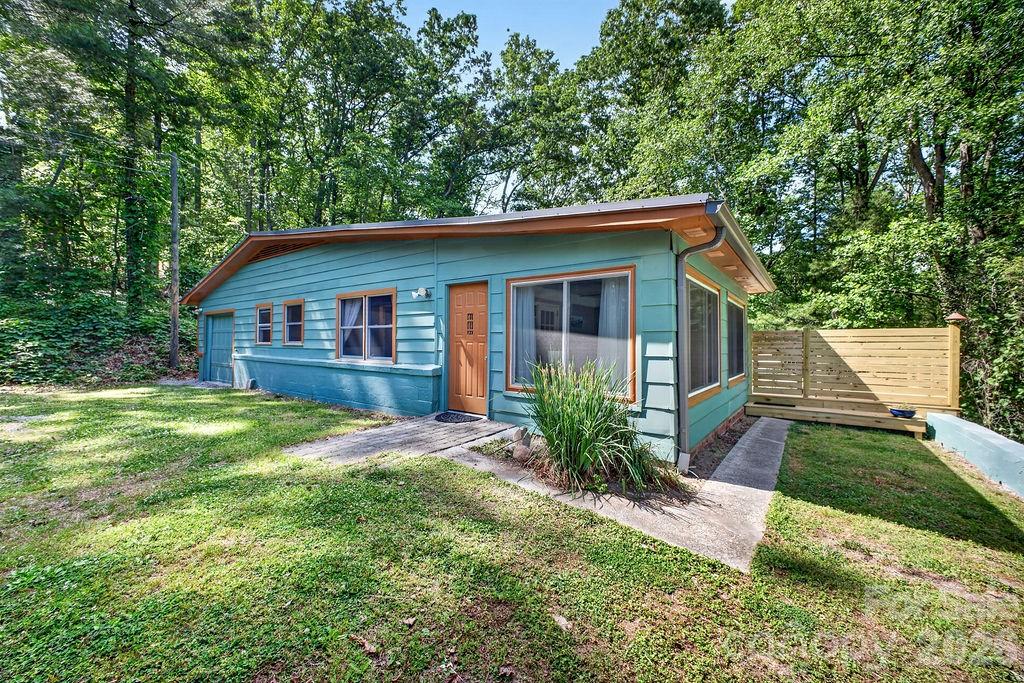 147 Longview Drive Property Photo 1