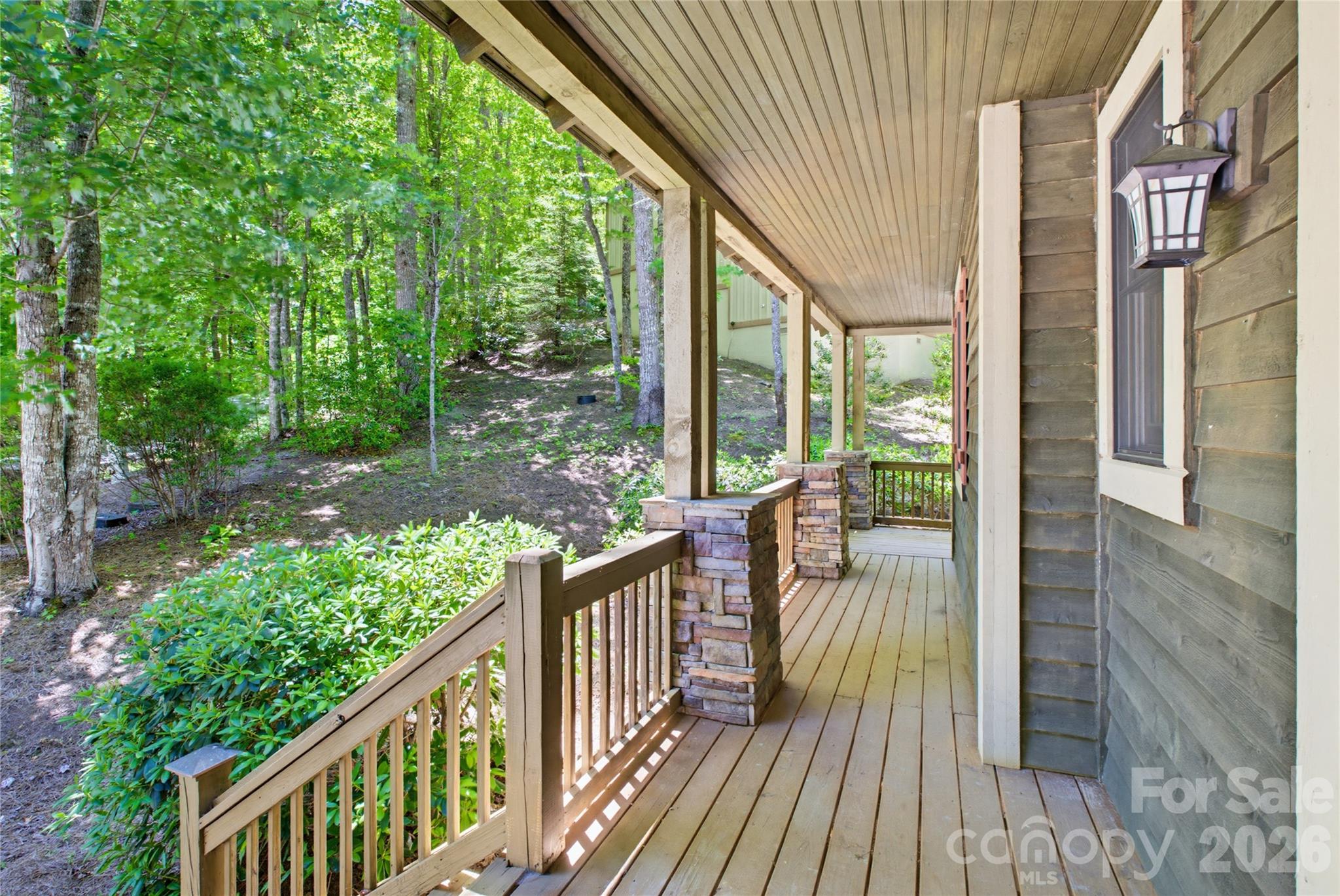 65 Whispering Falls Court Property Photo 5