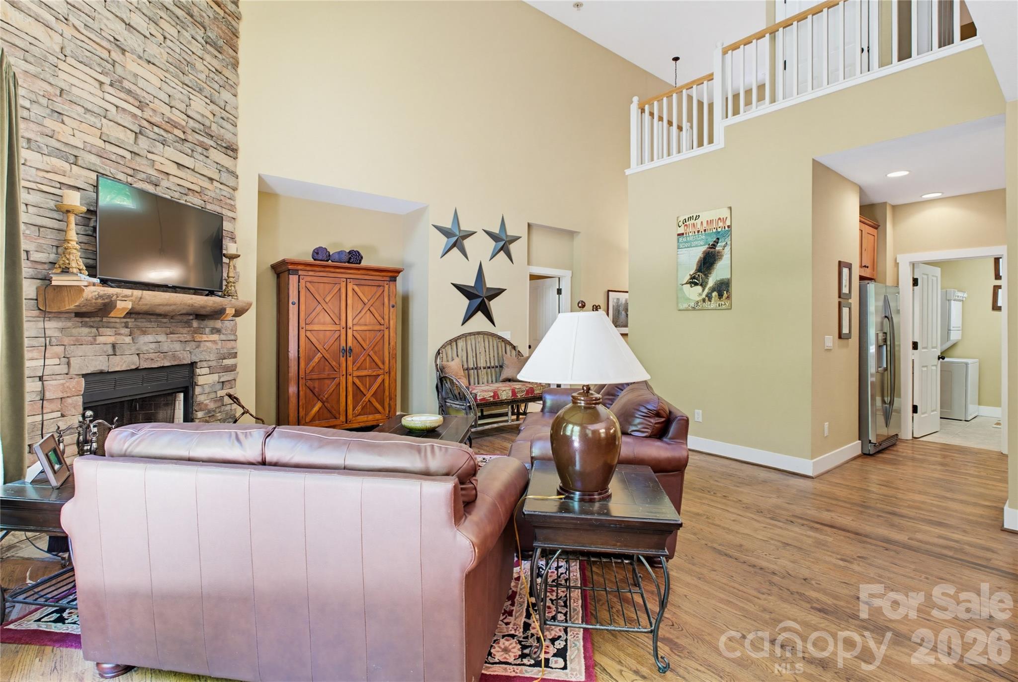 65 Whispering Falls Court Property Photo 11