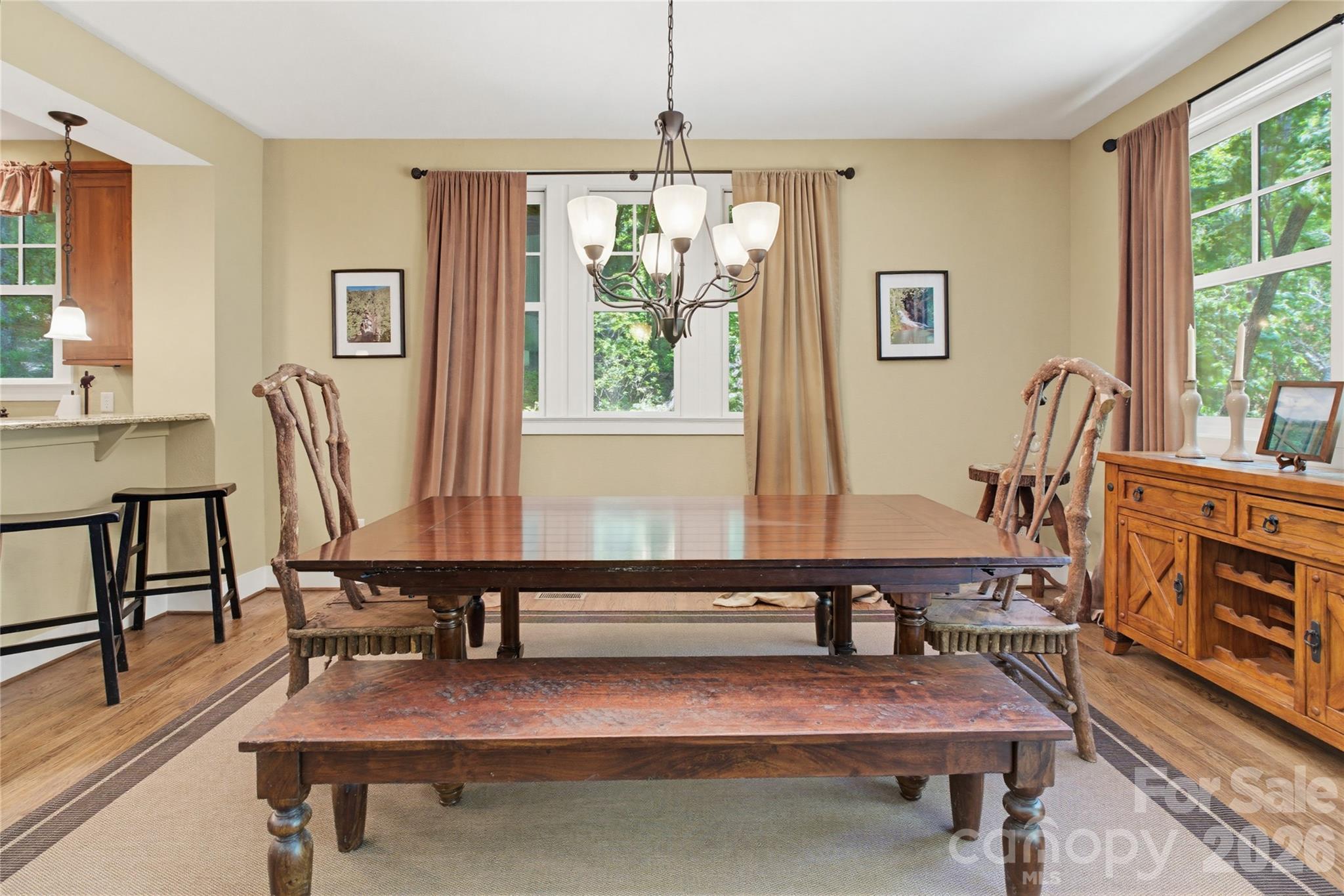 65 Whispering Falls Court Property Photo 13