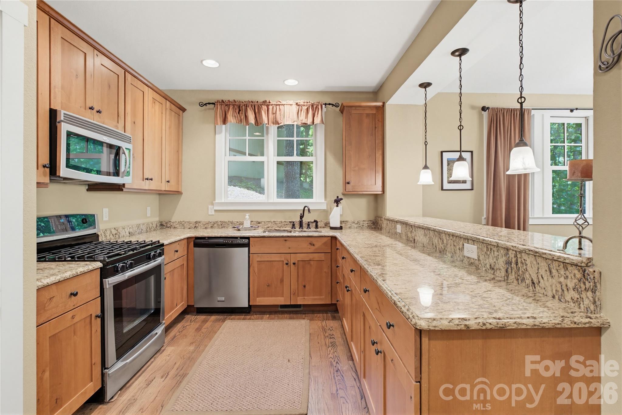 65 Whispering Falls Court Property Photo 16