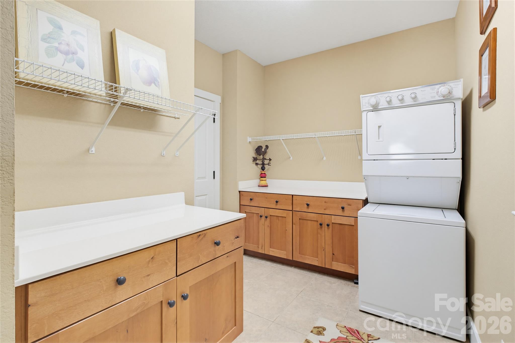 65 Whispering Falls Court Property Photo 17