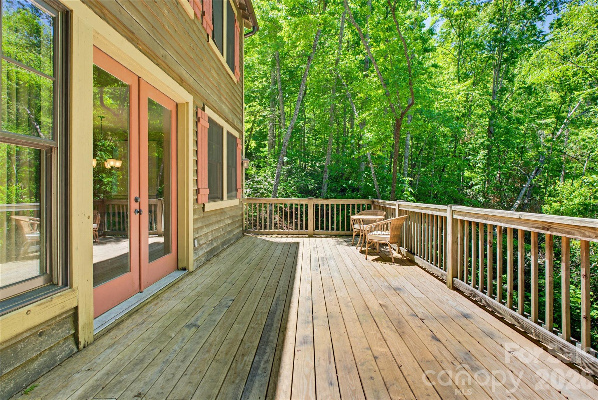 65 Whispering Falls Court Property Photo 22
